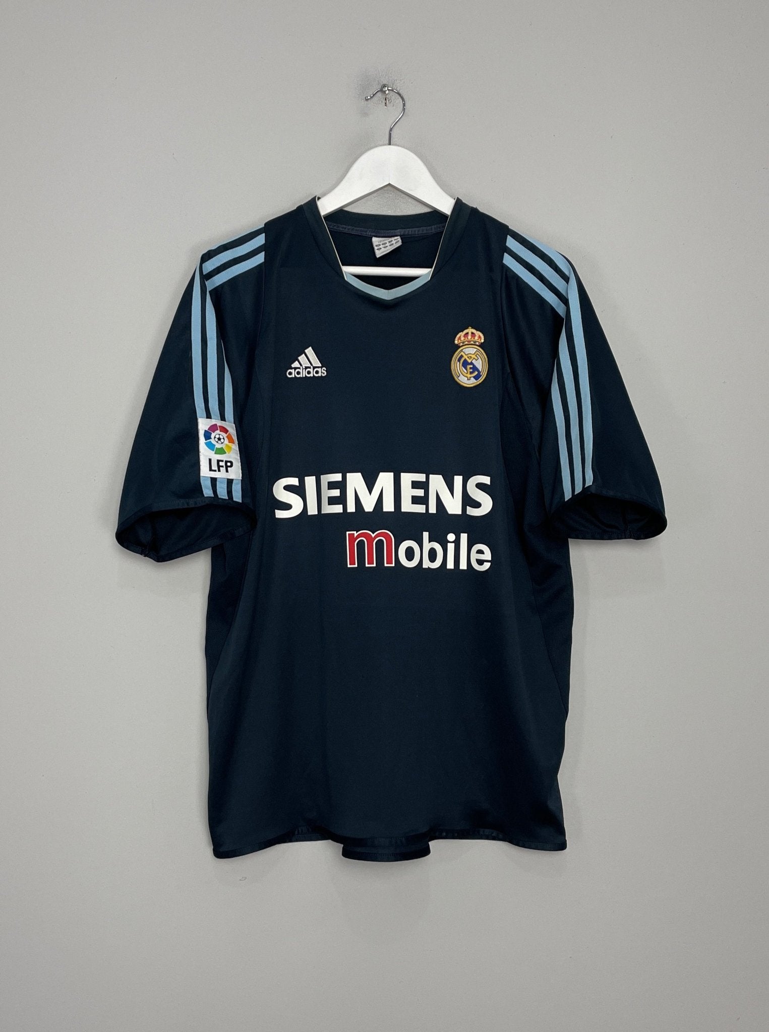 Shop 2003/04 REAL MADRID BECKHAM #23 AWAY SHIRT (XL) ADIDAS, classic football shirts, vintage football shirts & retro soccer jerseys at Cult Kits
