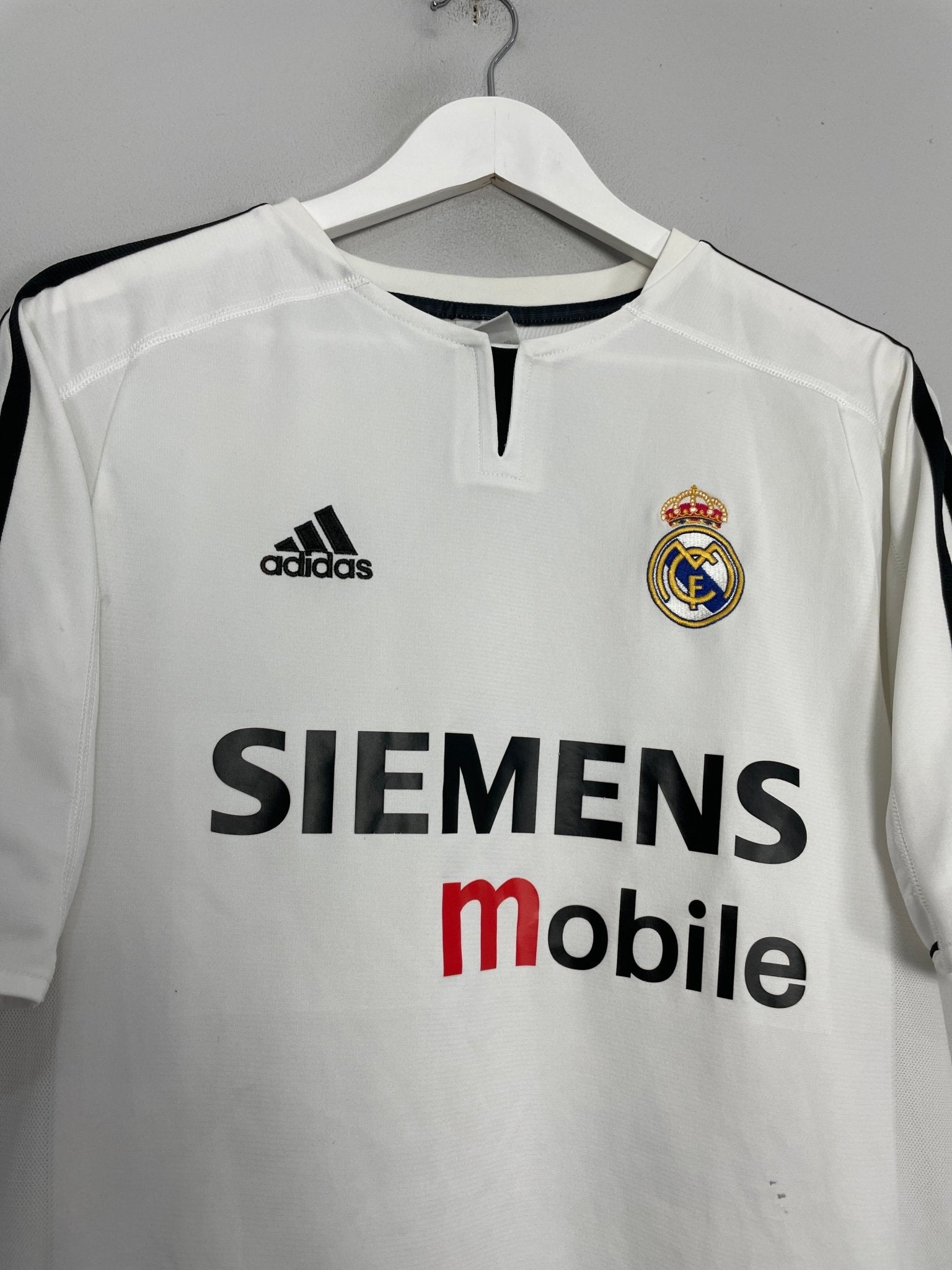 Shop 2003/04 REAL MADRID BECKHAM #23 HOME SHIRT (M) ADIDAS, classic football shirts, vintage football shirts & retro soccer jerseys at Cult Kits