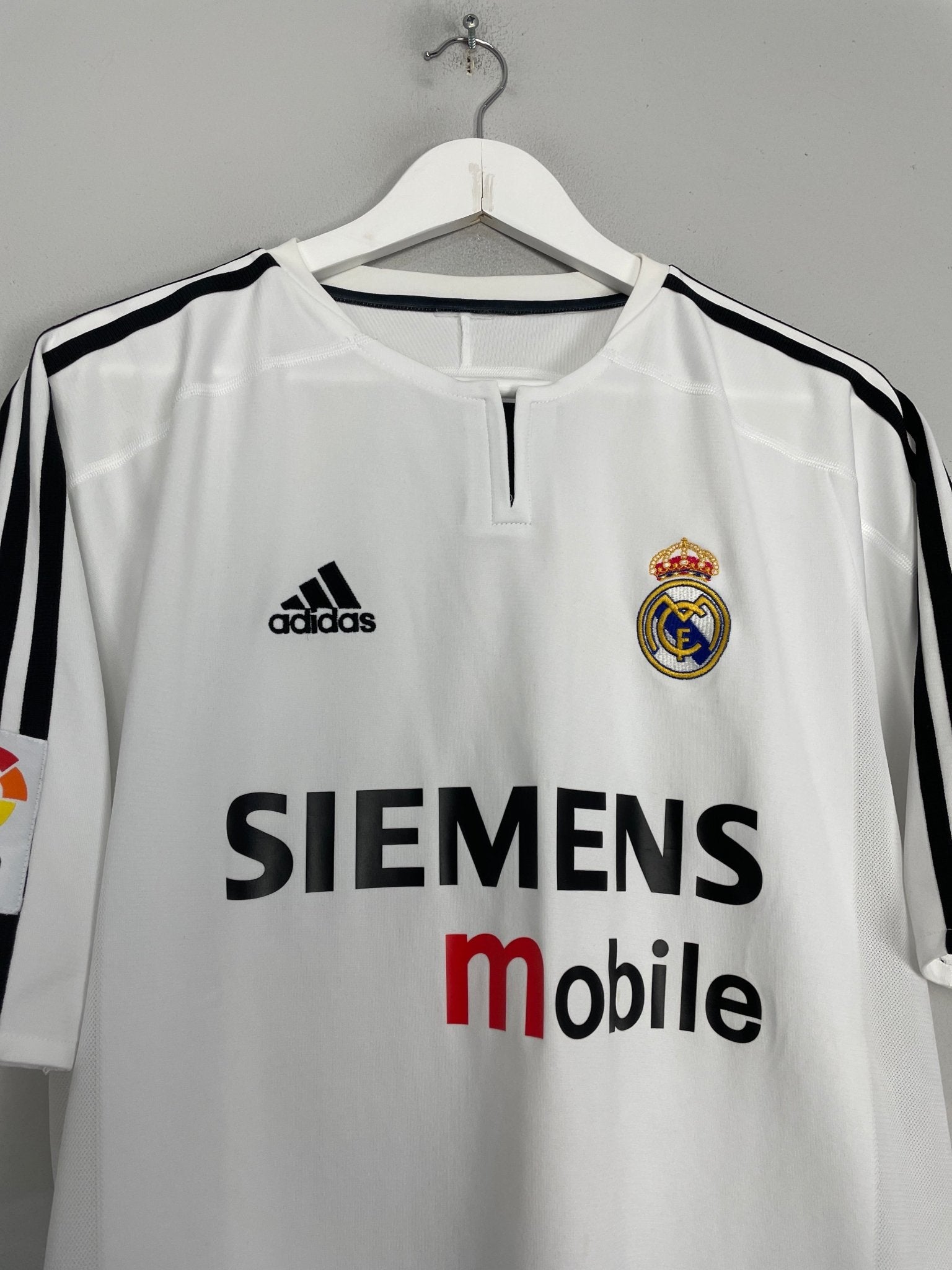 Shop 2003/04 REAL MADRID RAUL #7 HOME SHIRT (L) ADIDAS, classic football shirts, vintage football shirts & retro soccer jerseys at Cult Kits