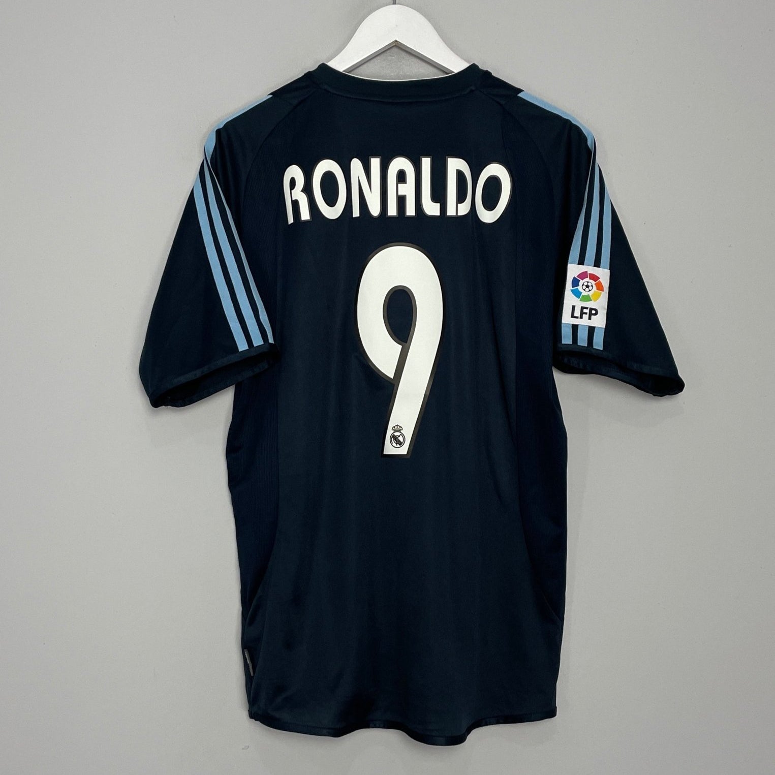 Shop 2003/04 REAL MADRID RONALDO #9 AWAY SHIRT (M) ADIDAS, classic football shirts, vintage football shirts & retro soccer jerseys at Cult Kits