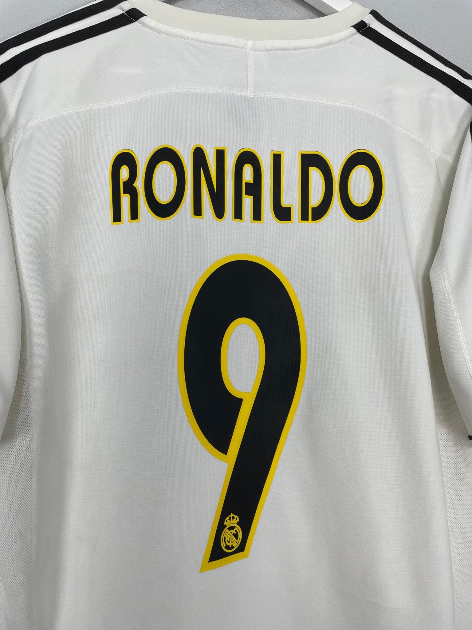 Shop 2003/04 REAL MADRID RONALDO #9 HOME SHIRT (L) ADIDAS, classic football shirts, vintage football shirts & retro soccer jerseys at Cult Kits