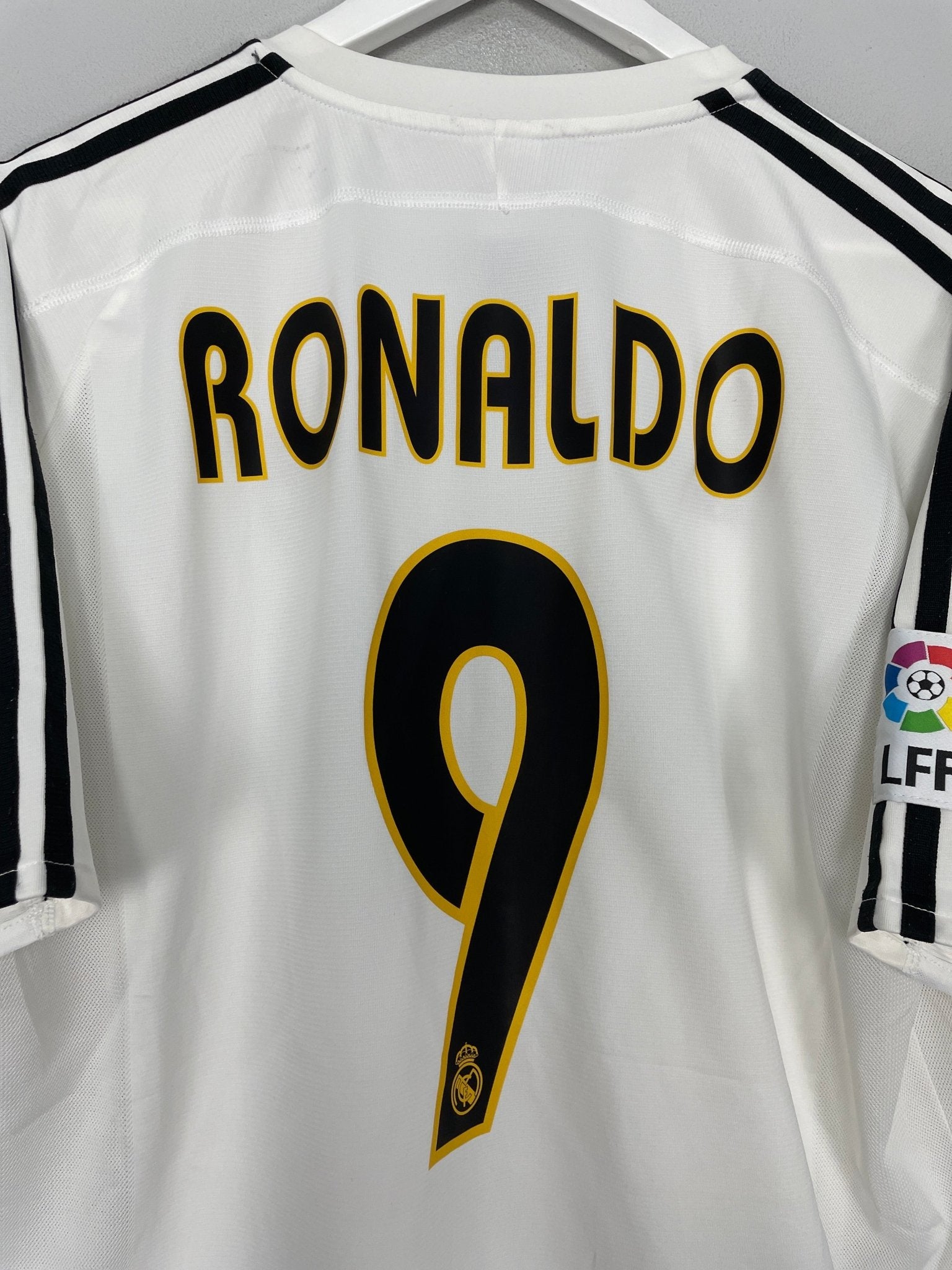 Shop 2003/04 REAL MADRID RONALDO #9 HOME SHIRT (L) ADIDAS, classic football shirts, vintage football shirts & retro soccer jerseys at Cult Kits
