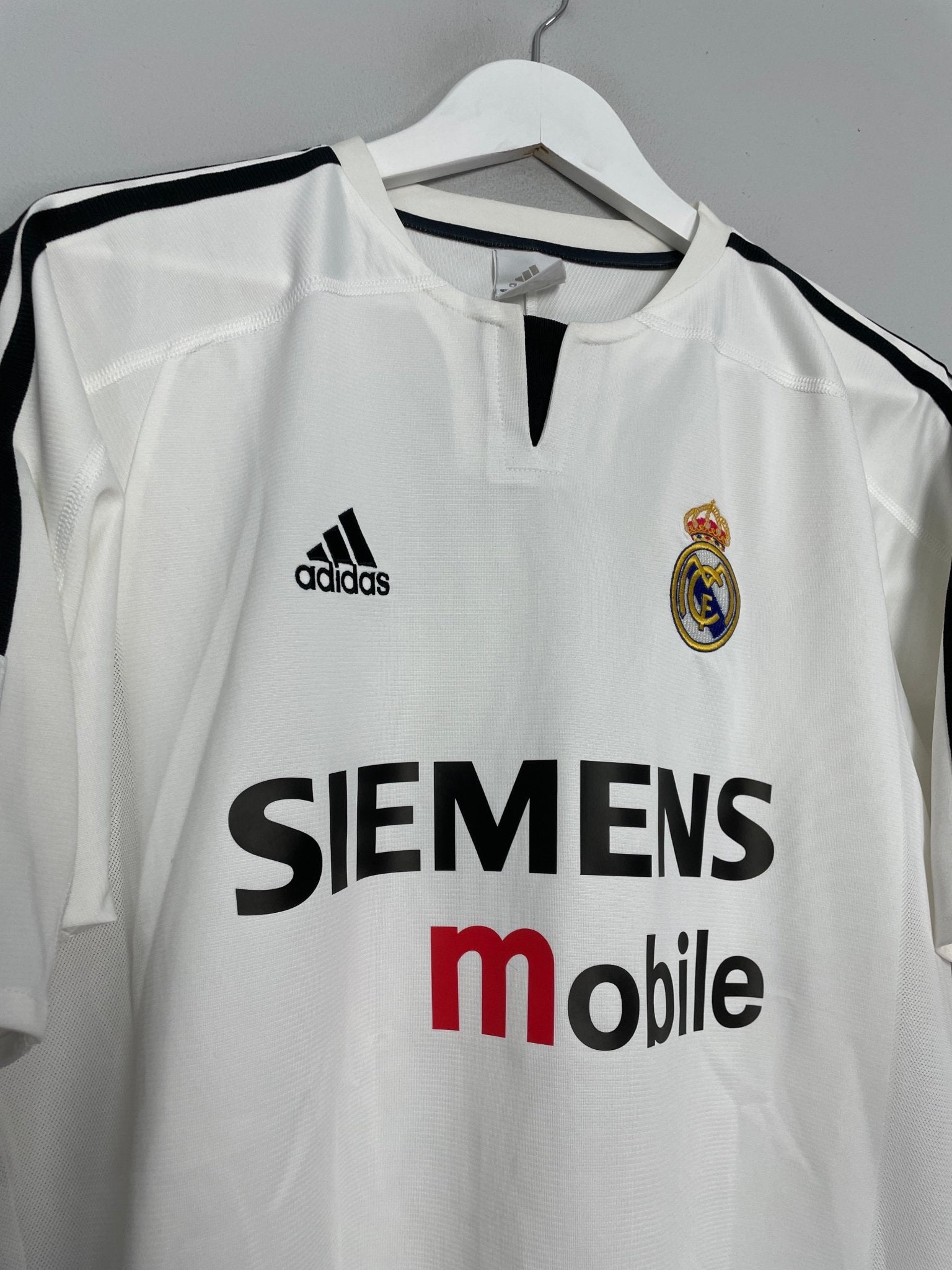 Shop 2003/04 REAL MADRID RONALDO #9 HOME SHIRT (M) ADIDAS, classic football shirts, vintage football shirts & retro soccer jerseys at Cult Kits