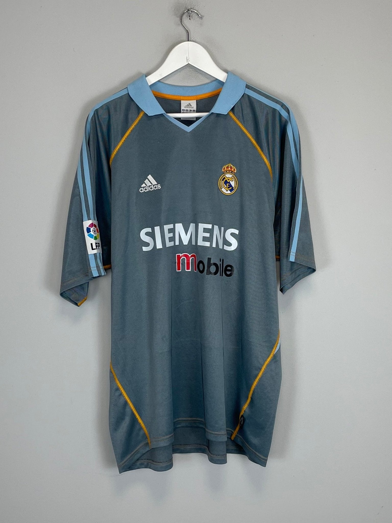 Shop 2003/04 REAL MADRID RONALDO #9 THIRD SHIRT (XL) ADIDAS, classic football shirts, vintage football shirts & retro soccer jerseys at Cult Kits