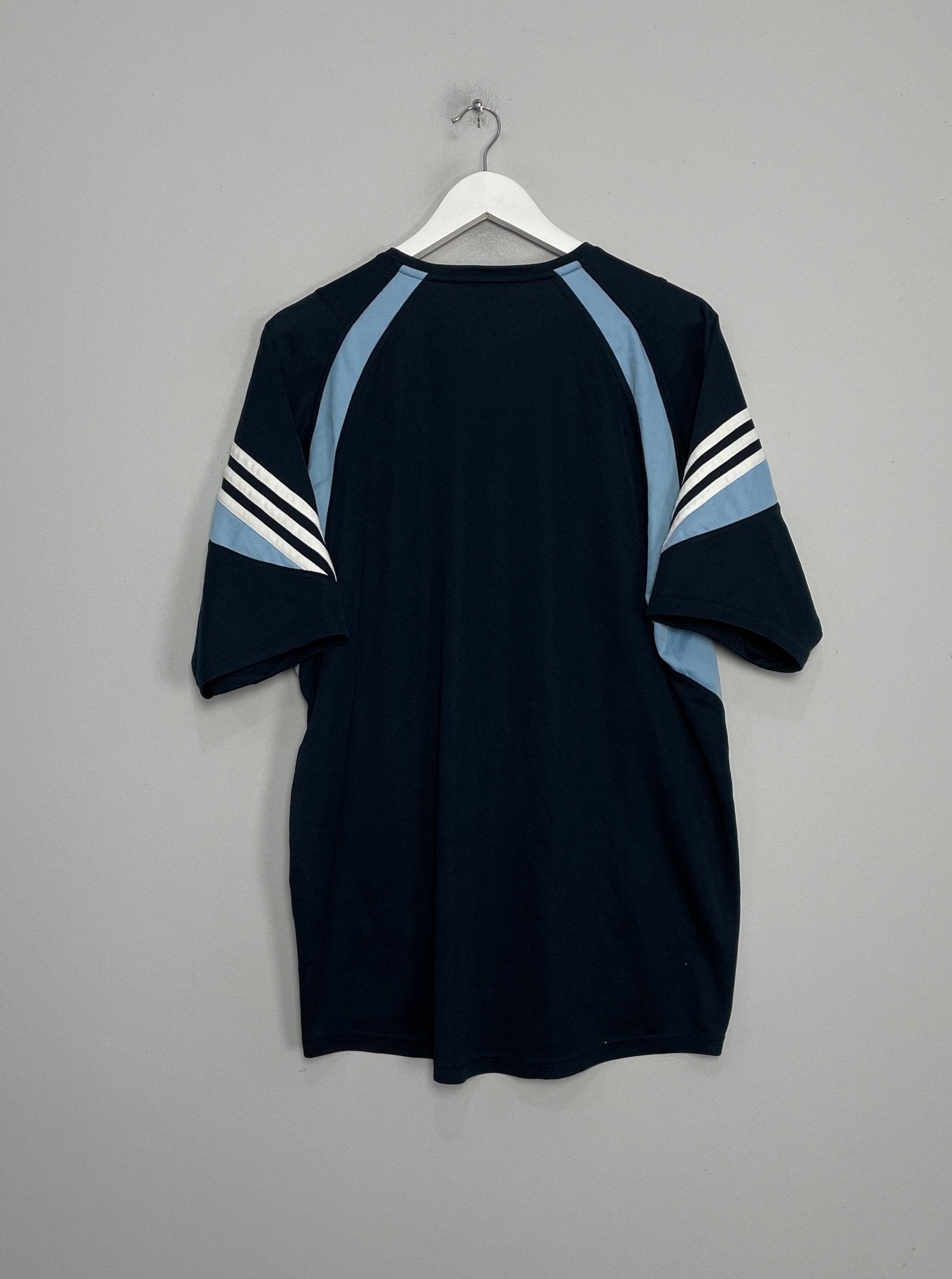 Shop 2003/04 REAL MADRID TRAINING SHIRT (L) ADIDAS, classic football shirts, vintage football shirts & retro soccer jerseys at Cult Kits