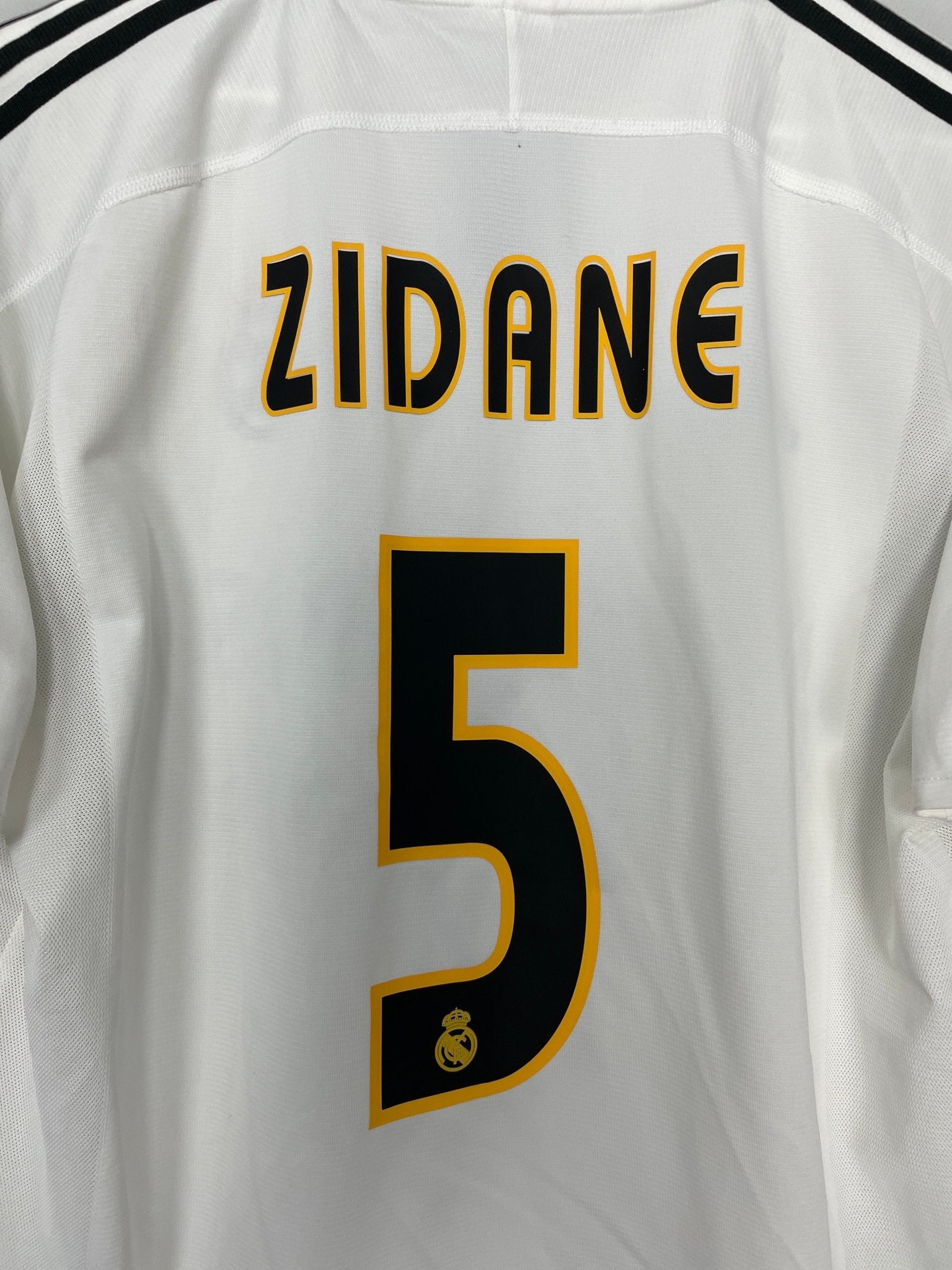 Shop 2003/04 REAL MADRID ZIDANE #5 HOME SHIRT (L) ADIDAS, classic football shirts, vintage football shirts & retro soccer jerseys at Cult Kits
