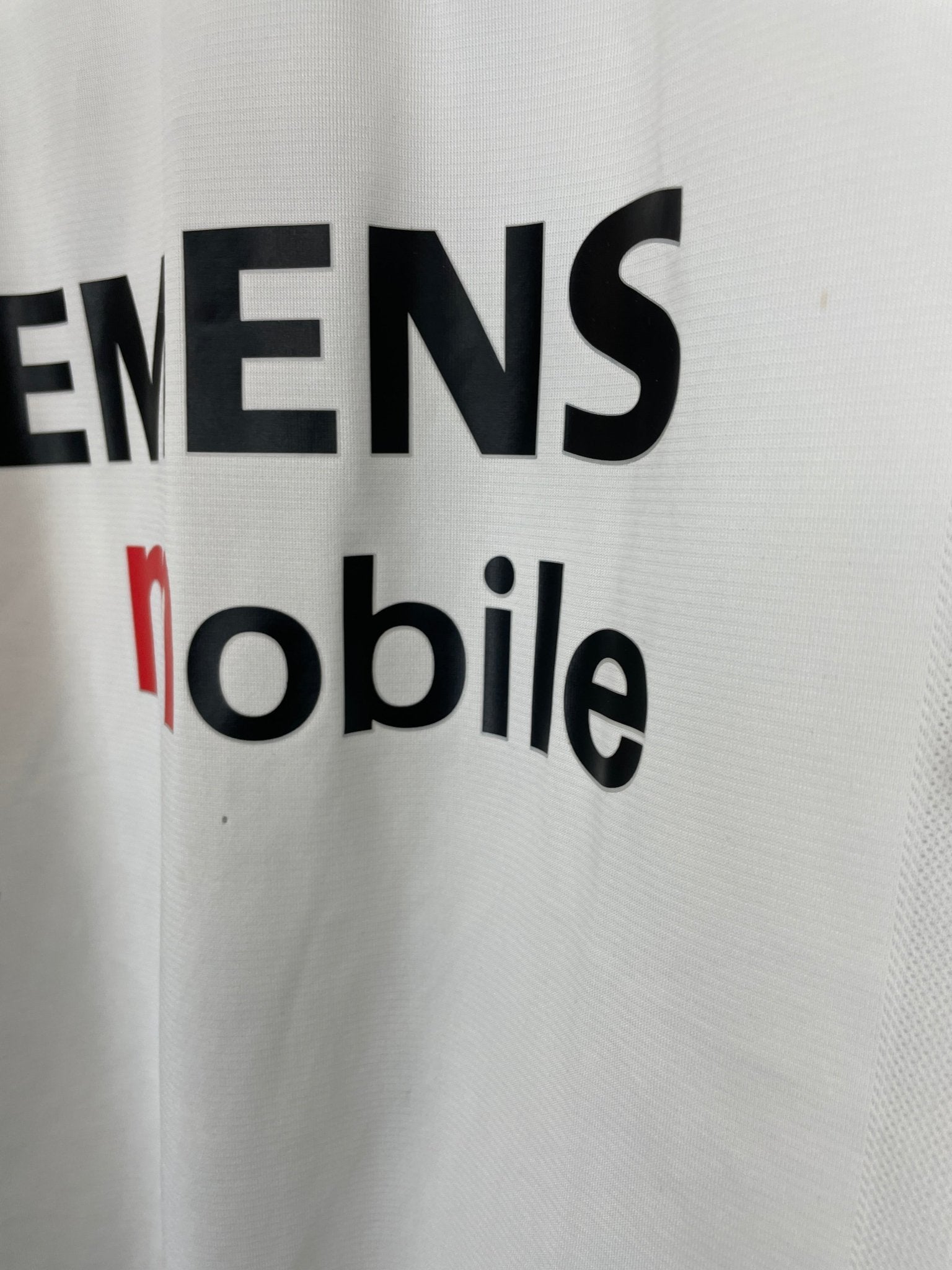Shop 2003/04 REAL MADRID ZIDANE #5 HOME SHIRT (XL) ADIDAS, classic football shirts, vintage football shirts & retro soccer jerseys at Cult Kits