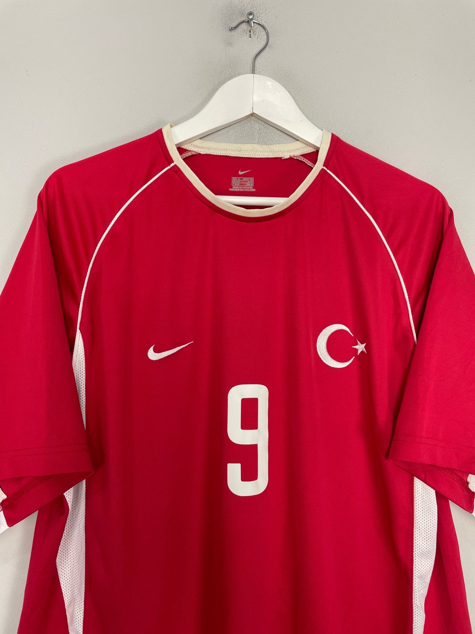 Shop 2003/04 TURKEY #9 HOME SHIRT (XL) NIKE, classic football shirts, vintage football shirts & retro soccer jerseys at Cult Kits