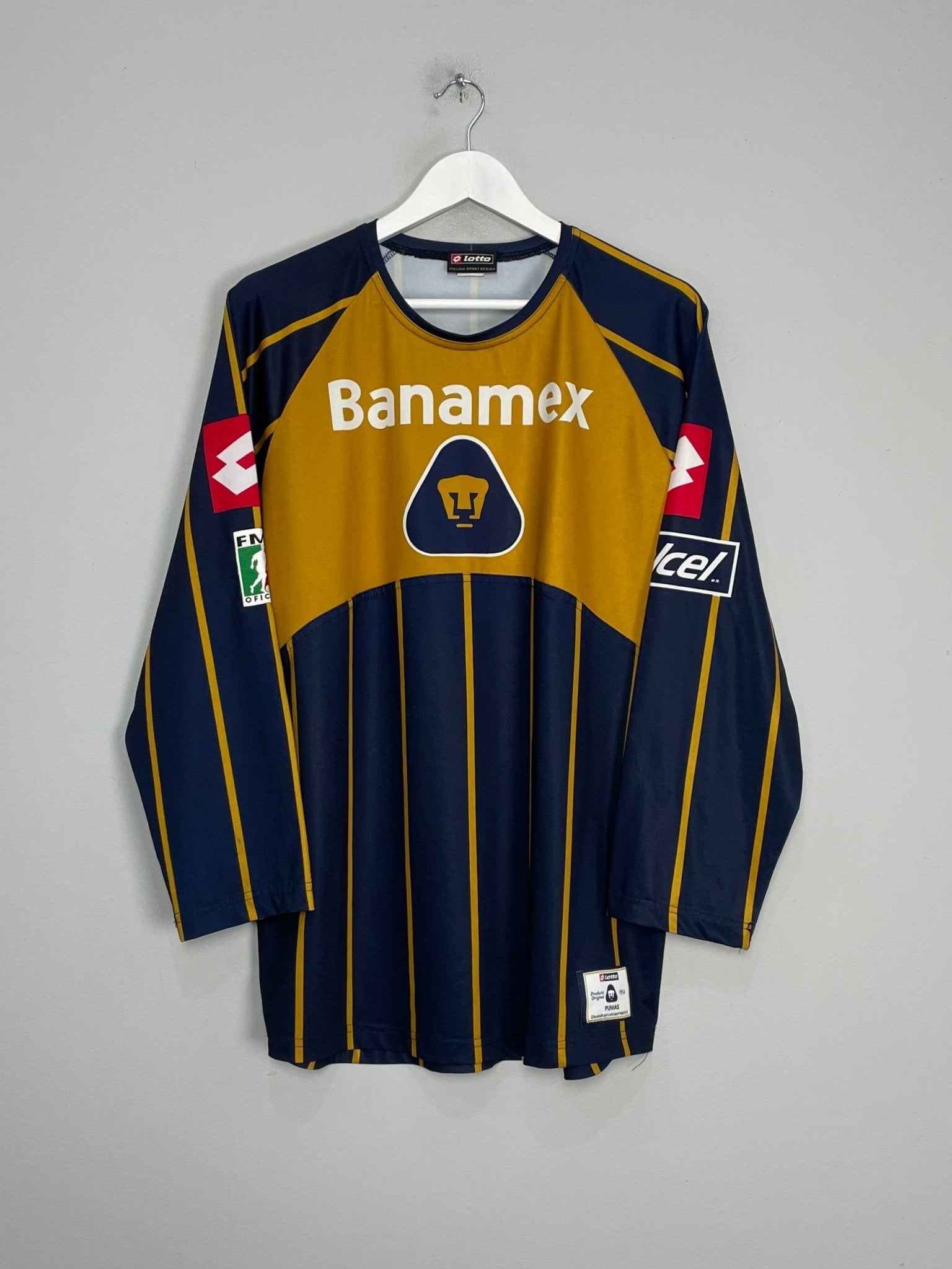 Shop 2003/04 UNAM PUMAS GK SHIRT (XL) LOTTO, classic football shirts, vintage football shirts & retro soccer jerseys at Cult Kits