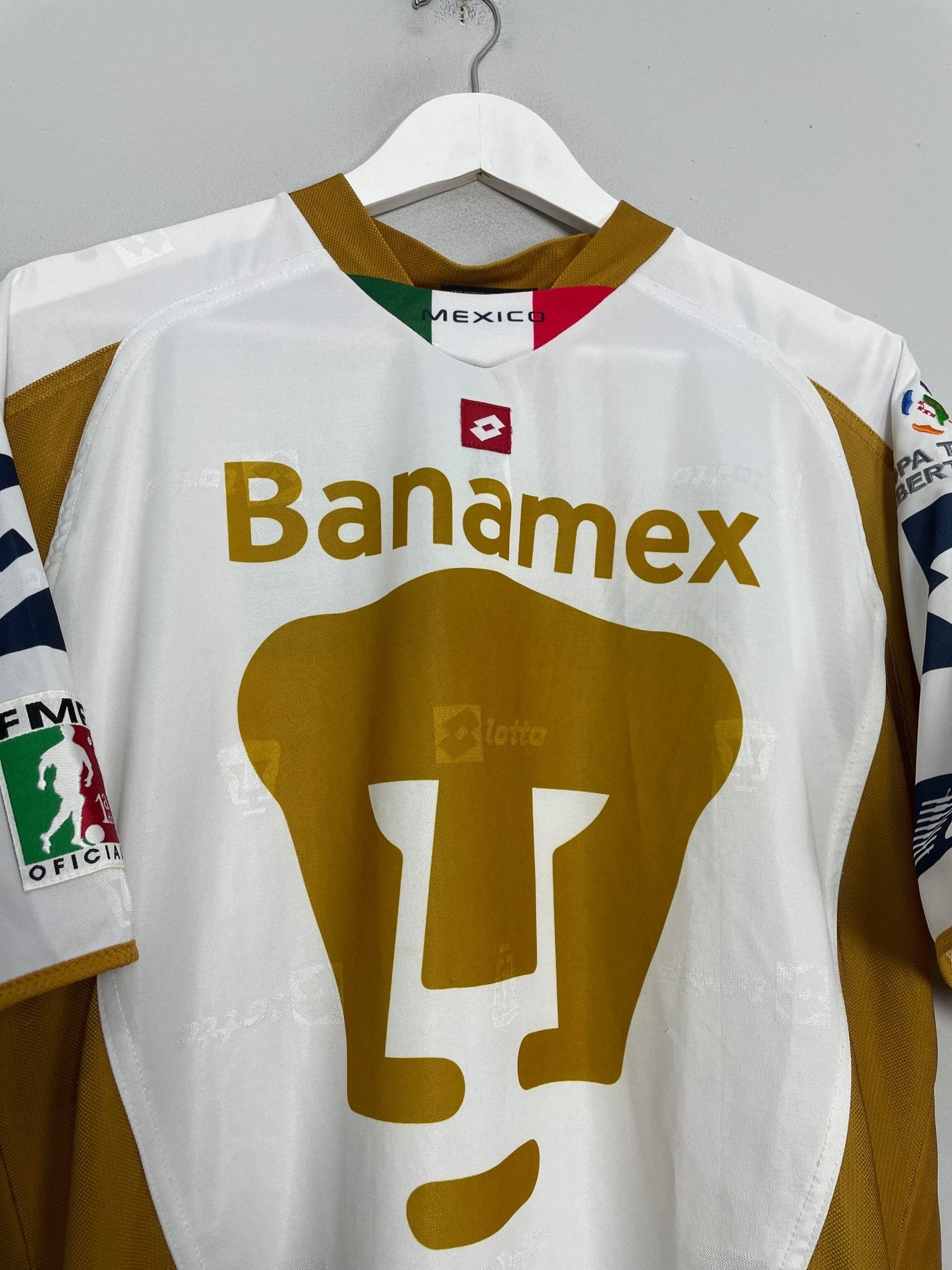 Shop 2003/04 UNAM PUMAS HOME SHIRT (M) LOTTO, classic football shirts, vintage football shirts & retro soccer jerseys at Cult Kits