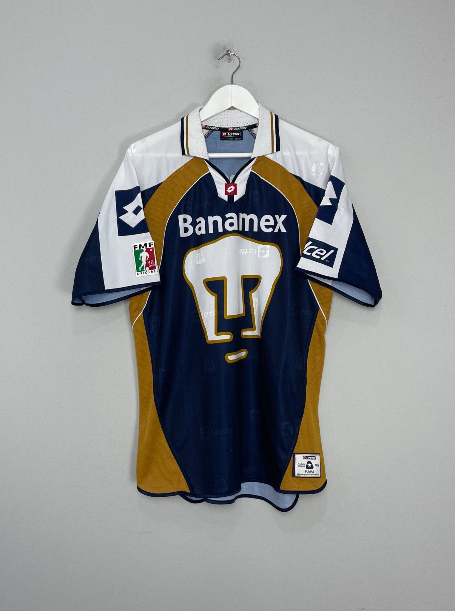 Shop 2003/04 UNAM PUMAS HOME SHIRT (XL) LOTTO, classic football shirts, vintage football shirts & retro soccer jerseys at Cult Kits