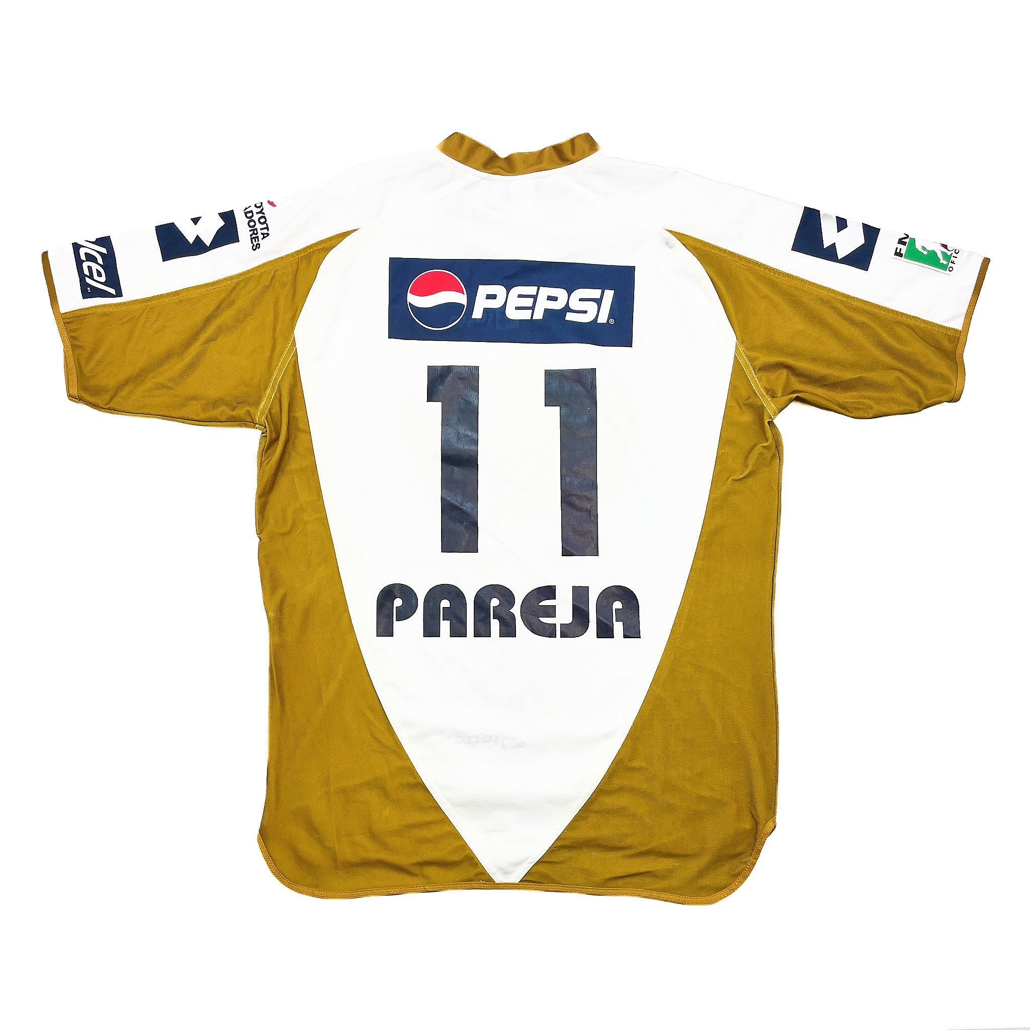 Buy 2003/04 UNAM Pumas Pareja 11 Home Shirt (M) Lotto ~ Free worldwide shipping available ~ Authentic Vintage Football Shirts from Cult Kits