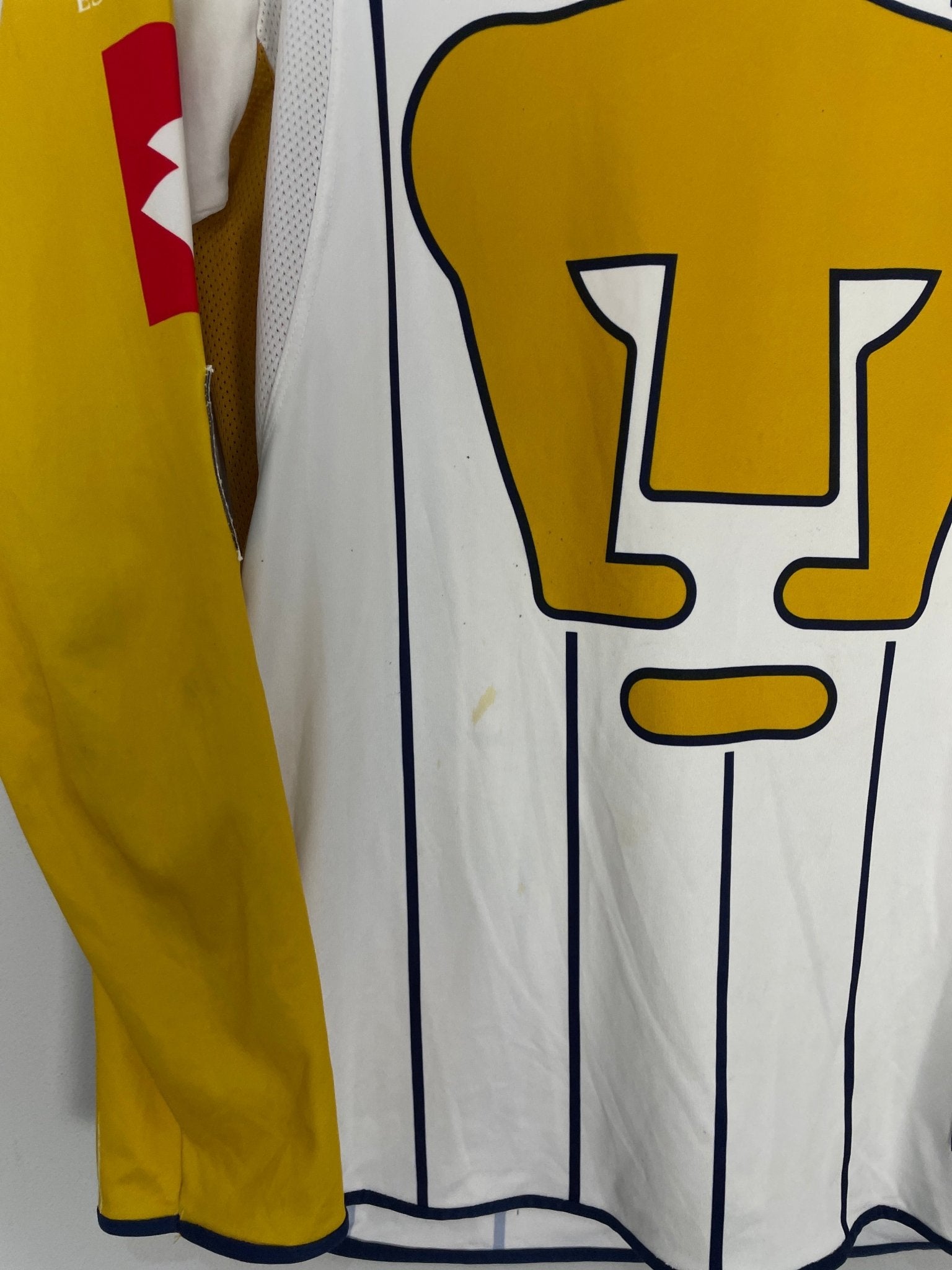 Shop 2003/04 UNAM PUMAS *SIGNED* L/S HOME SHIRT (M) LOTTO, classic football shirts, vintage football shirts & retro soccer jerseys at Cult Kits