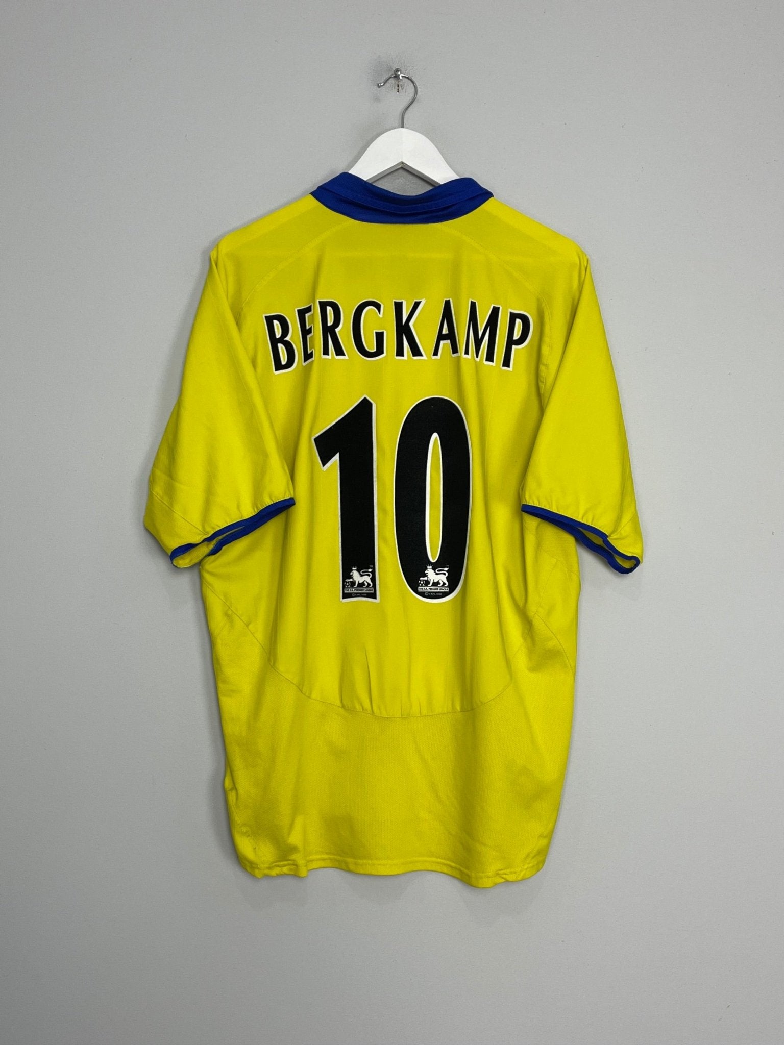 Shop 2003/05 ARSENAL BERGKAMP #10 AWAY SHIRT (XL) NIKE, classic football shirts, vintage football shirts & retro soccer jerseys at Cult Kits