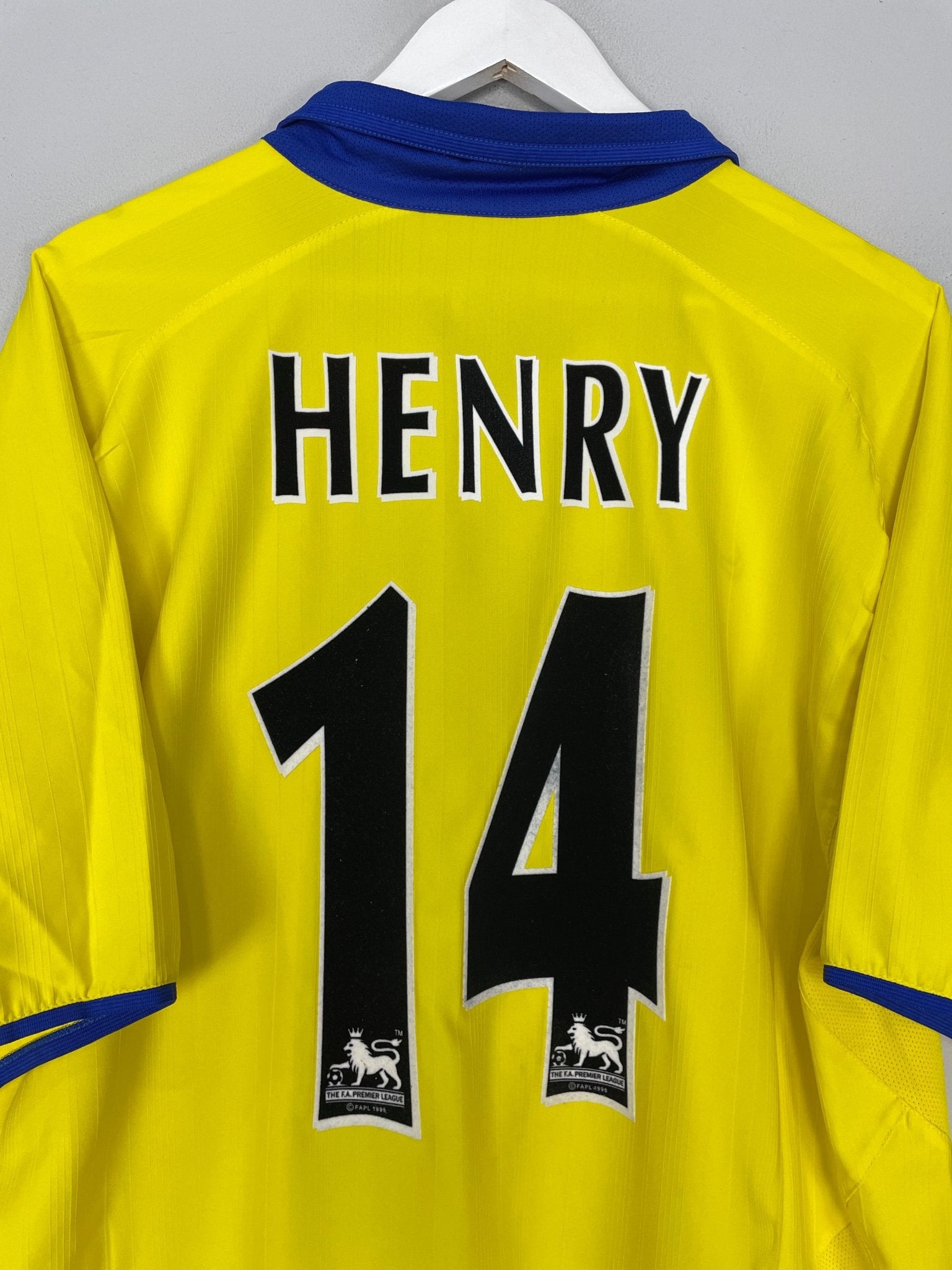 Shop 2003/05 ARSENAL HENRY #14 AWAY SHIRT (XL) NIKE, classic football shirts, vintage football shirts & retro soccer jerseys at Cult Kits