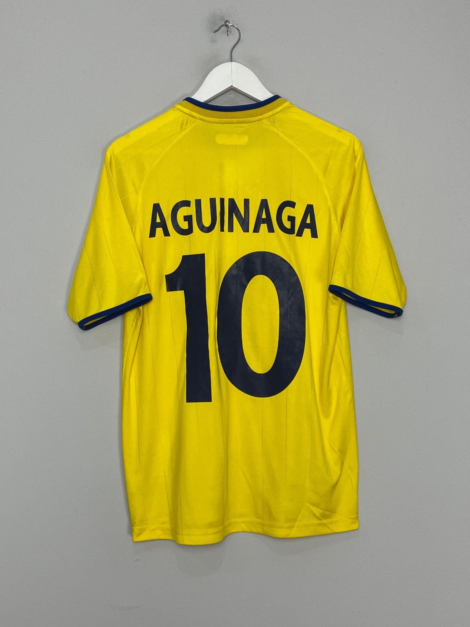 Shop 2003/05 ECUADOR AGUINAGA #10 HOME SHIRT (L) MARATHON, classic football shirts, vintage football shirts & retro soccer jerseys at Cult Kits