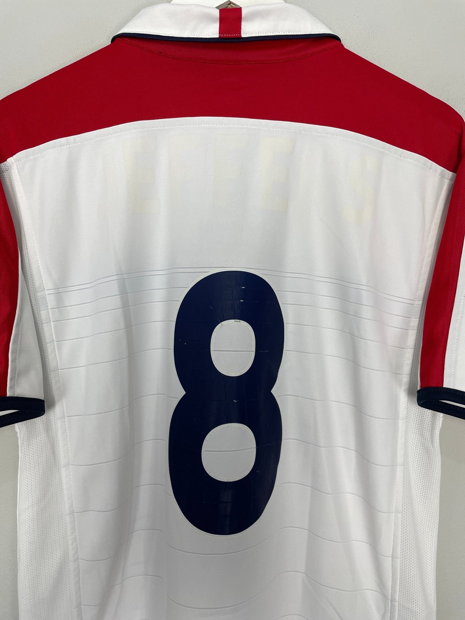 Shop 2003/05 ENGLAND #8 HOME SHIRT (L) UMBRO, classic football shirts, vintage football shirts & retro soccer jerseys at Cult Kits