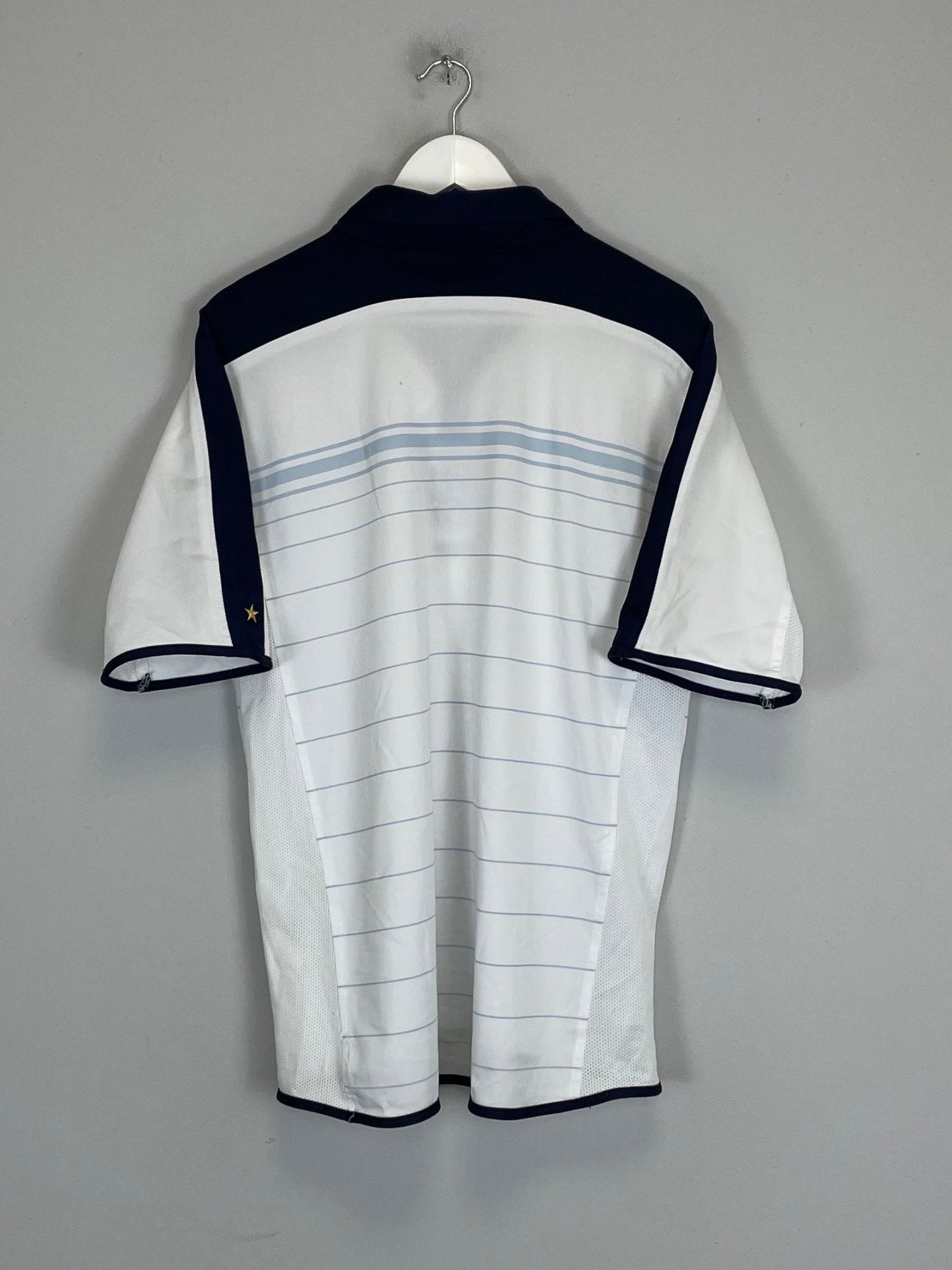 Shop 2003/05 ENGLAND TRAINING SHIRT (M) UMBRO, classic football shirts, vintage football shirts & retro soccer jerseys at Cult Kits