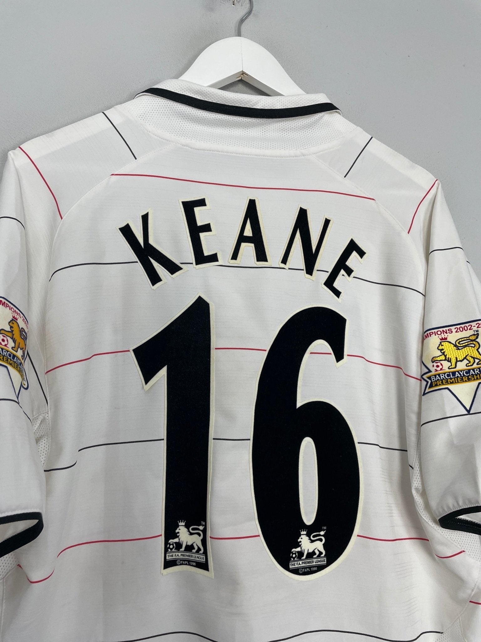 Shop 2003/05 MANCHESTER UNITED KEANE #16 AWAY SHIRT (L) NIKE, classic football shirts, vintage football shirts & retro soccer jerseys at Cult Kits