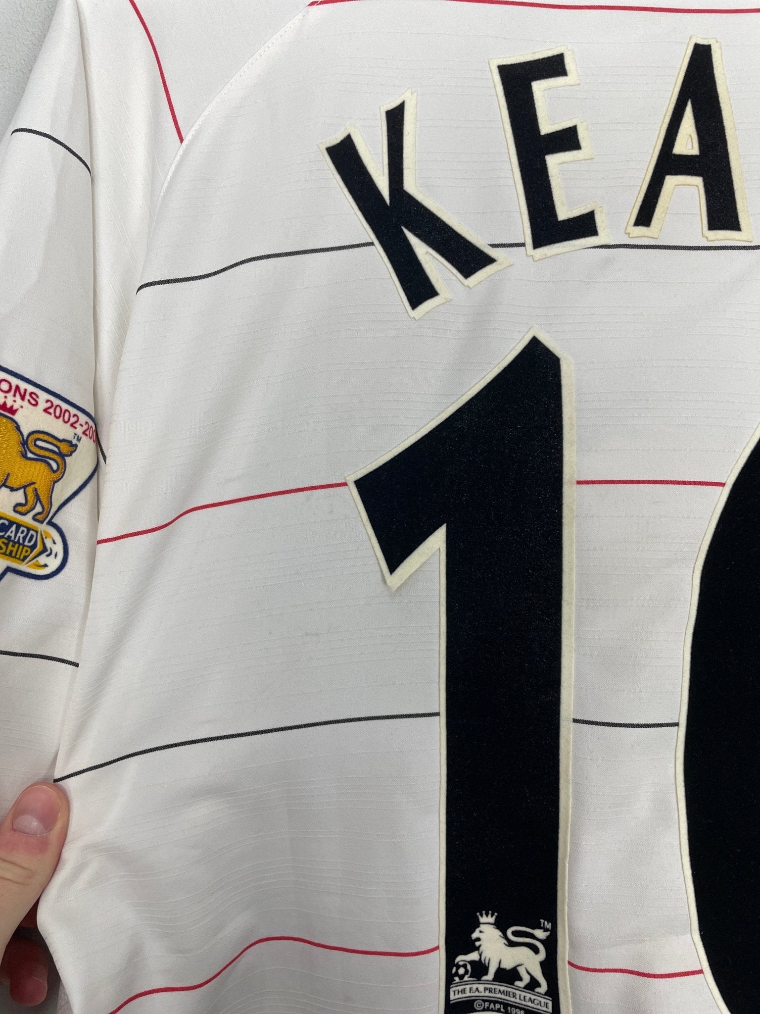 Shop 2003/05 MANCHESTER UNITED KEANE #16 AWAY SHIRT (L) NIKE, classic football shirts, vintage football shirts & retro soccer jerseys at Cult Kits