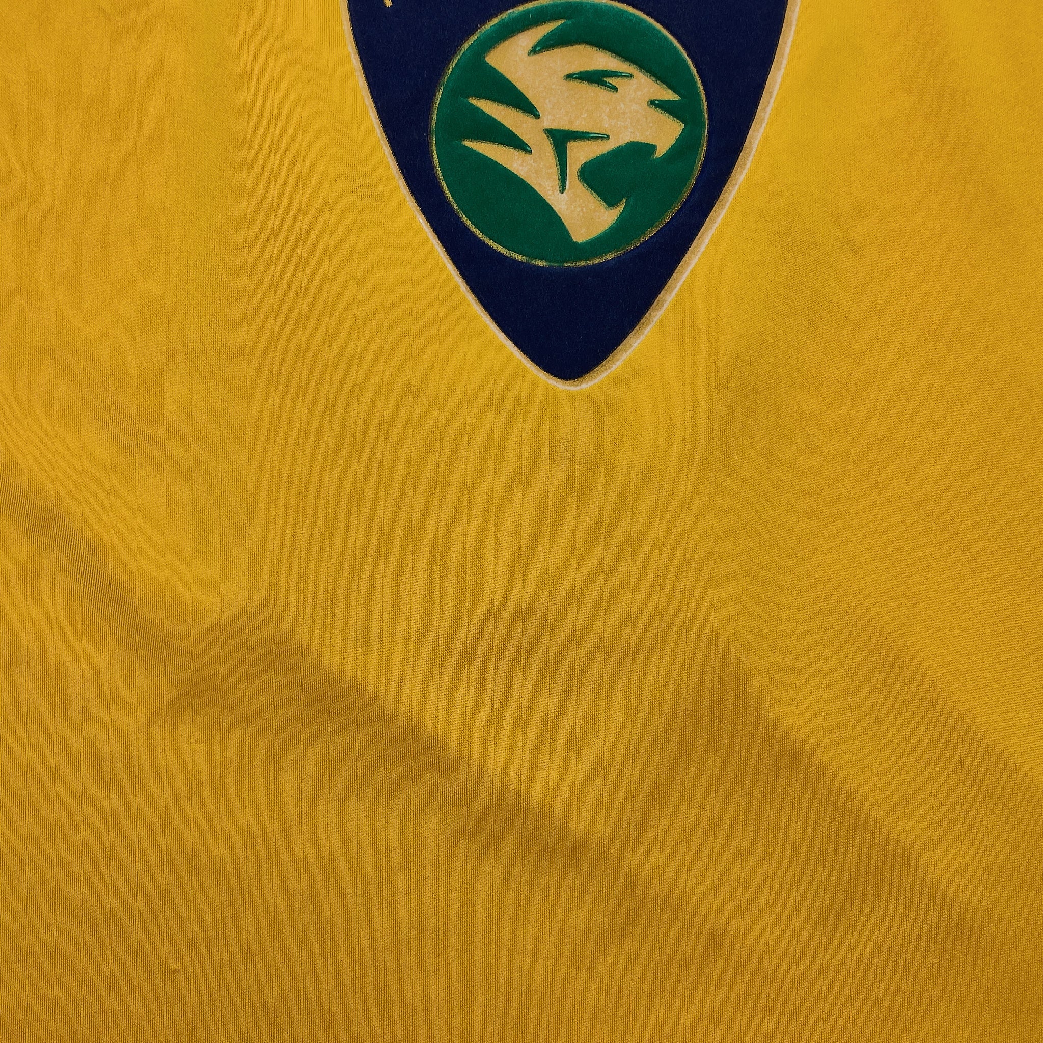 Buy 2003/05 Norwich Safri 15 L/S Home Shirt (XL) Xara ~ Free worldwide shipping available ~ Authentic Vintage Football Shirts from Cult Kits