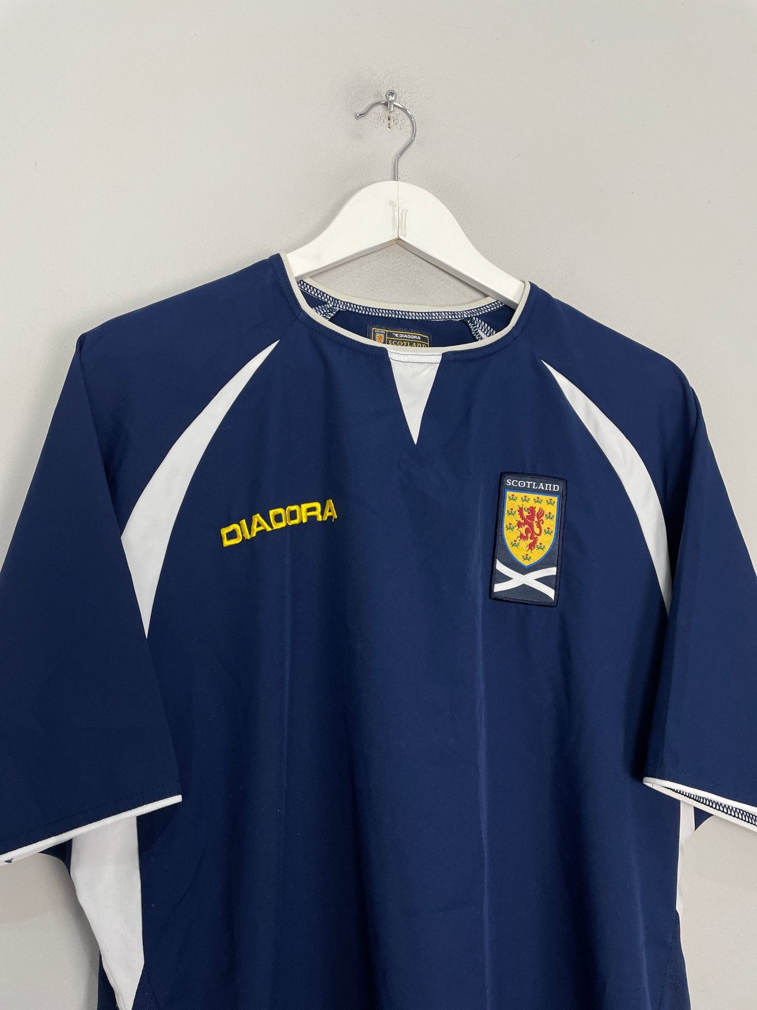 Shop 2003/05 SCOTLAND HOME SHIRT (M) DIADORA, classic football shirts, vintage football shirts & retro soccer jerseys at Cult Kits