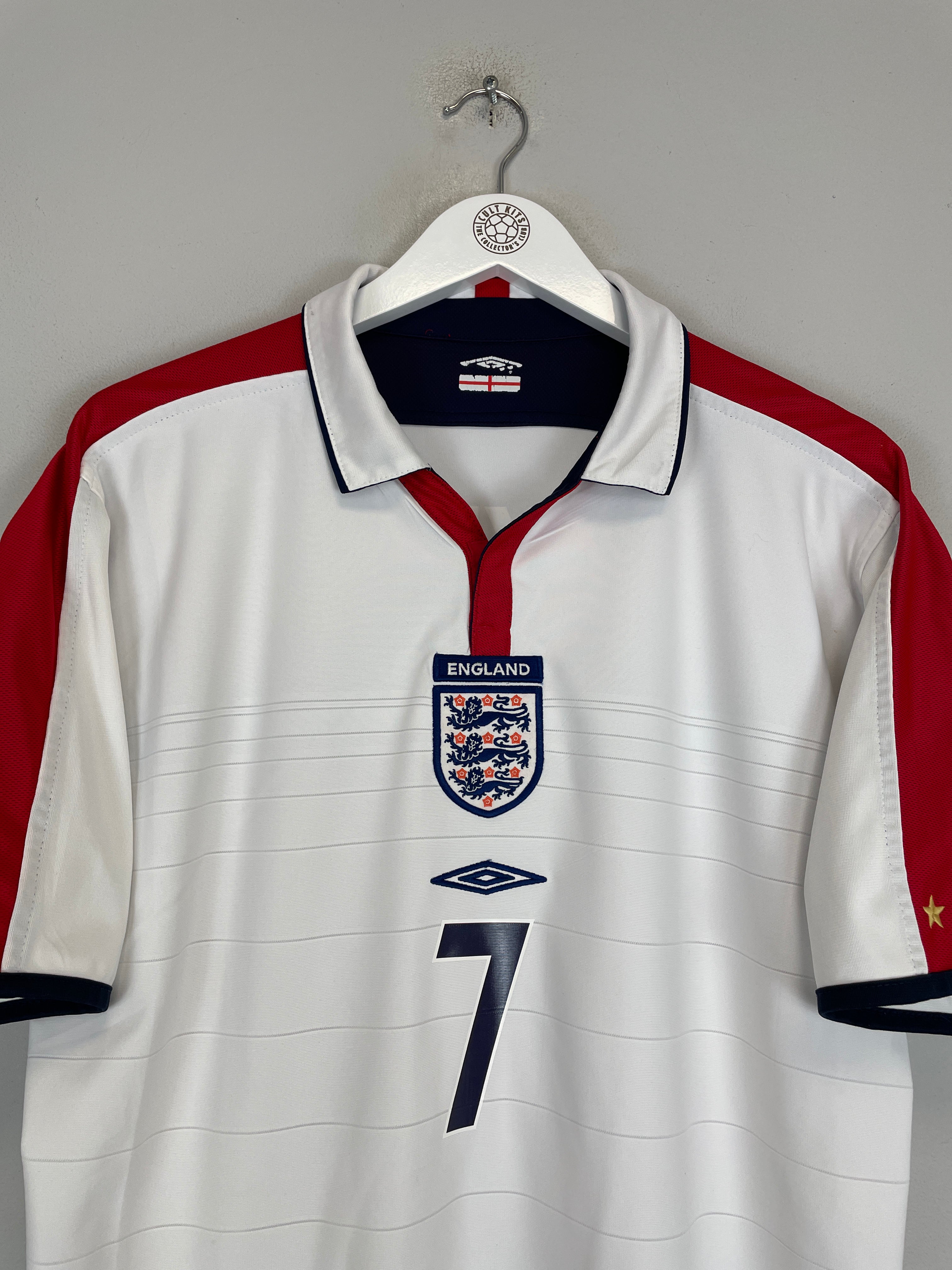 2003/05 ENGLAND BECKHAM #7 HOME SHIRT (L) UMBRO CLOSEUP THREE LIONS STAR RED WHITE STRIPE COLLAR