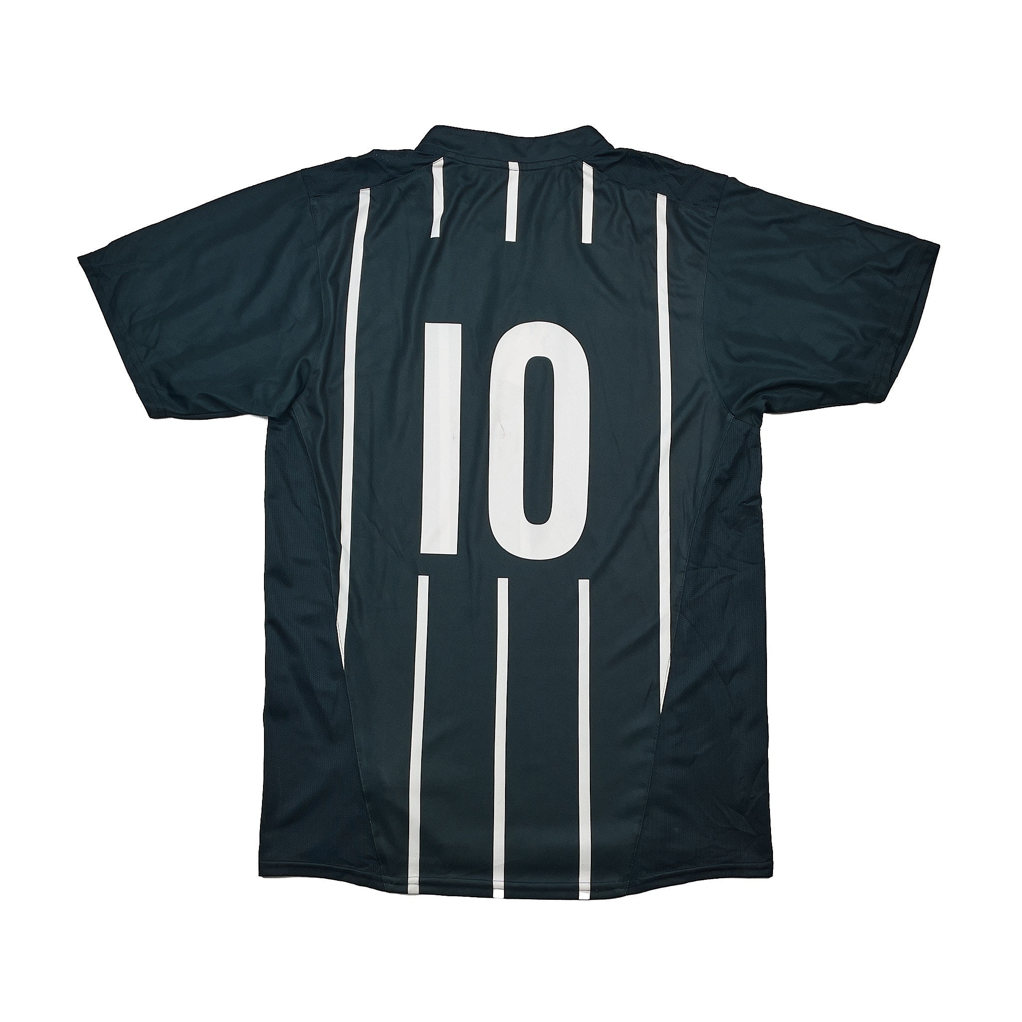 Buy 2004 Corinthians 10 Home Shirt (L) Nike ~ Free worldwide shipping available ~ Authentic Vintage Football Shirts from Cult Kits