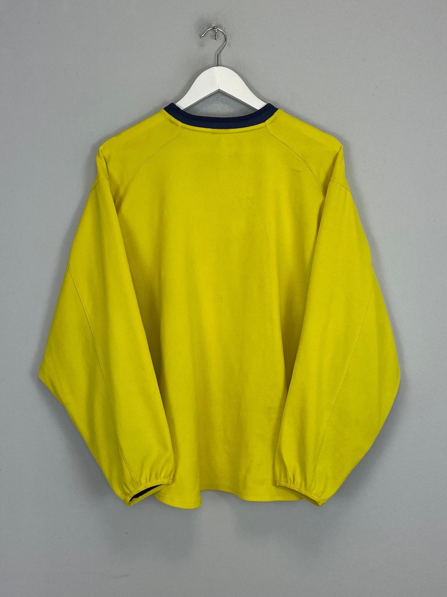 Shop 2004 MEXICO GK SHIRT (M) NIKE, classic football shirts, vintage football shirts & retro soccer jerseys at Cult Kits