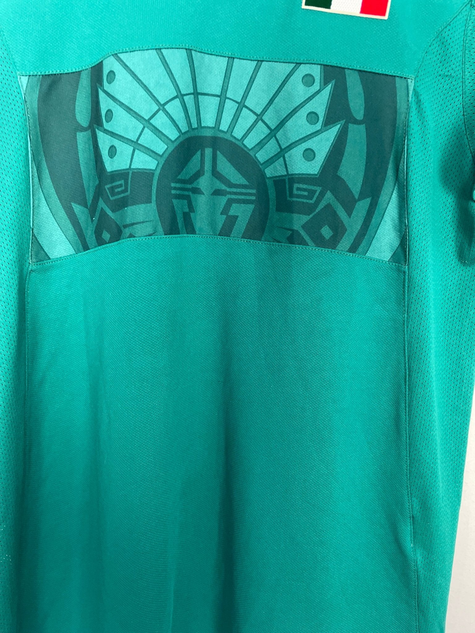 Shop 2004 MEXICO OLYMPICS SHIRT (M) ATLETICA, classic football shirts, vintage football shirts & retro soccer jerseys at Cult Kits