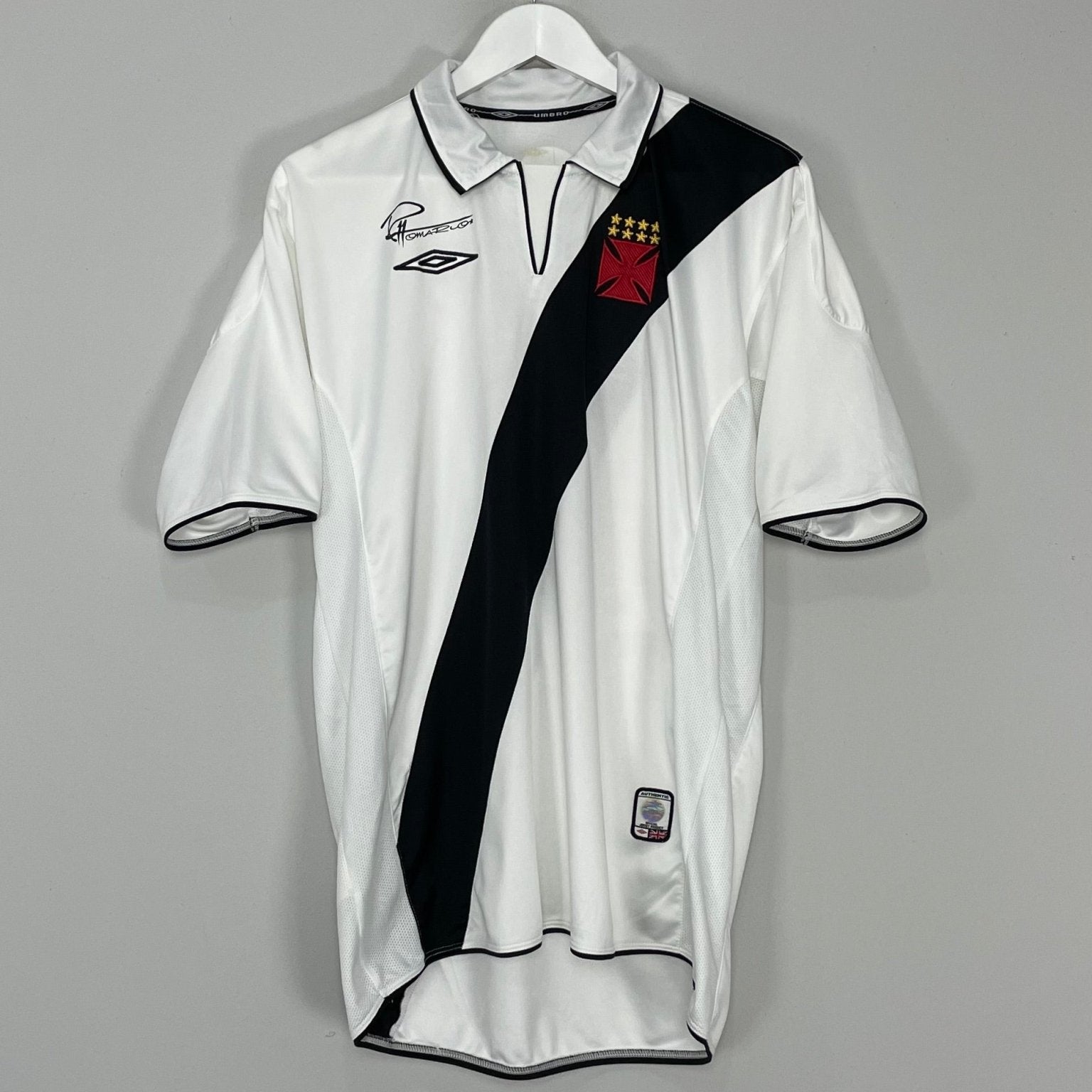 Shop 2004 VASCO DA GAMA ROMARIO #11 AWAY SHIRT (L) UMBRO, classic football shirts, vintage football shirts & retro soccer jerseys at Cult Kits
