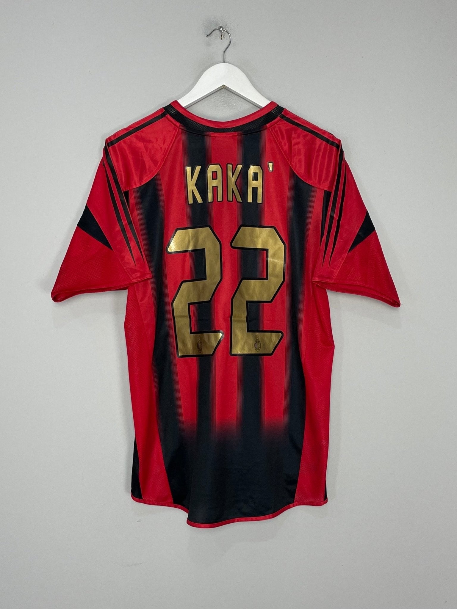 Shop 2004/05 AC MILAN KAKA #22 HOME SHIRT (M) ADIDAS, classic football shirts, vintage football shirts & retro soccer jerseys at Cult Kits