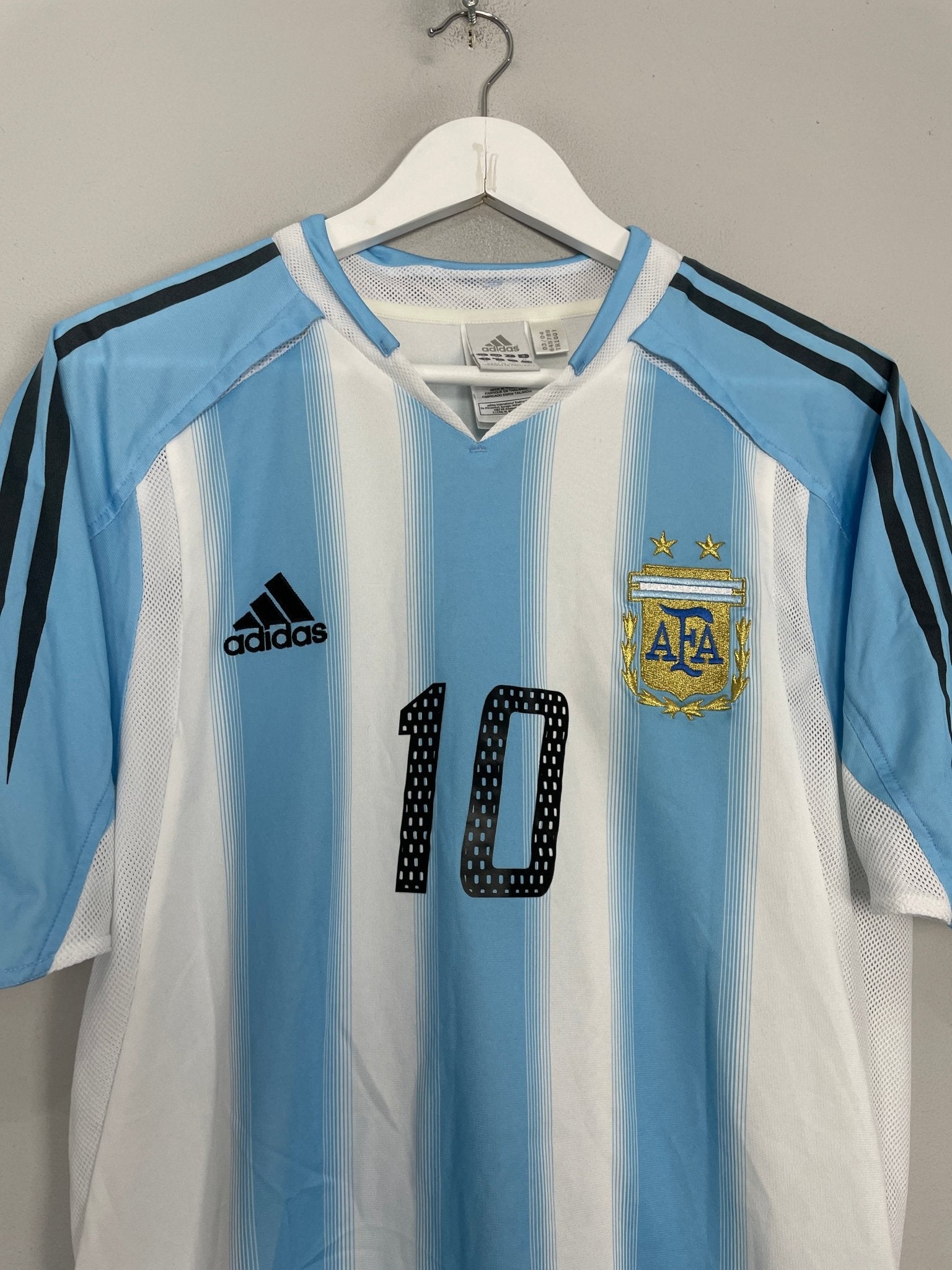 Shop 2004/05 ARGENTINA MARADONA #10 HOME SHIRT (M) ADIDAS, classic football shirts, vintage football shirts & retro soccer jerseys at Cult Kits
