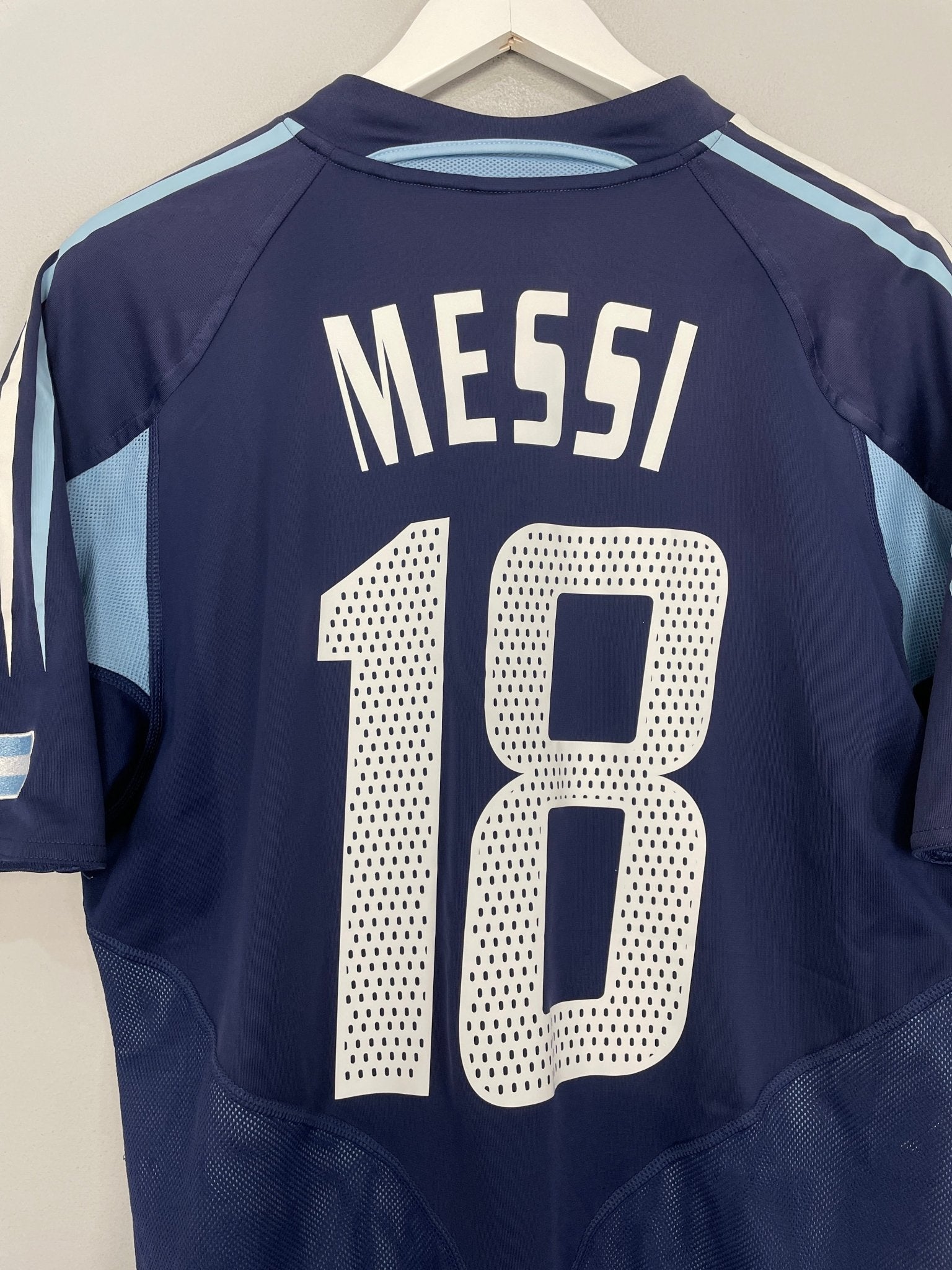 Shop 2004/05 ARGENTINA MESSI #18 AWAY SHIRT (M) ADIDAS, classic football shirts, vintage football shirts & retro soccer jerseys at Cult Kits