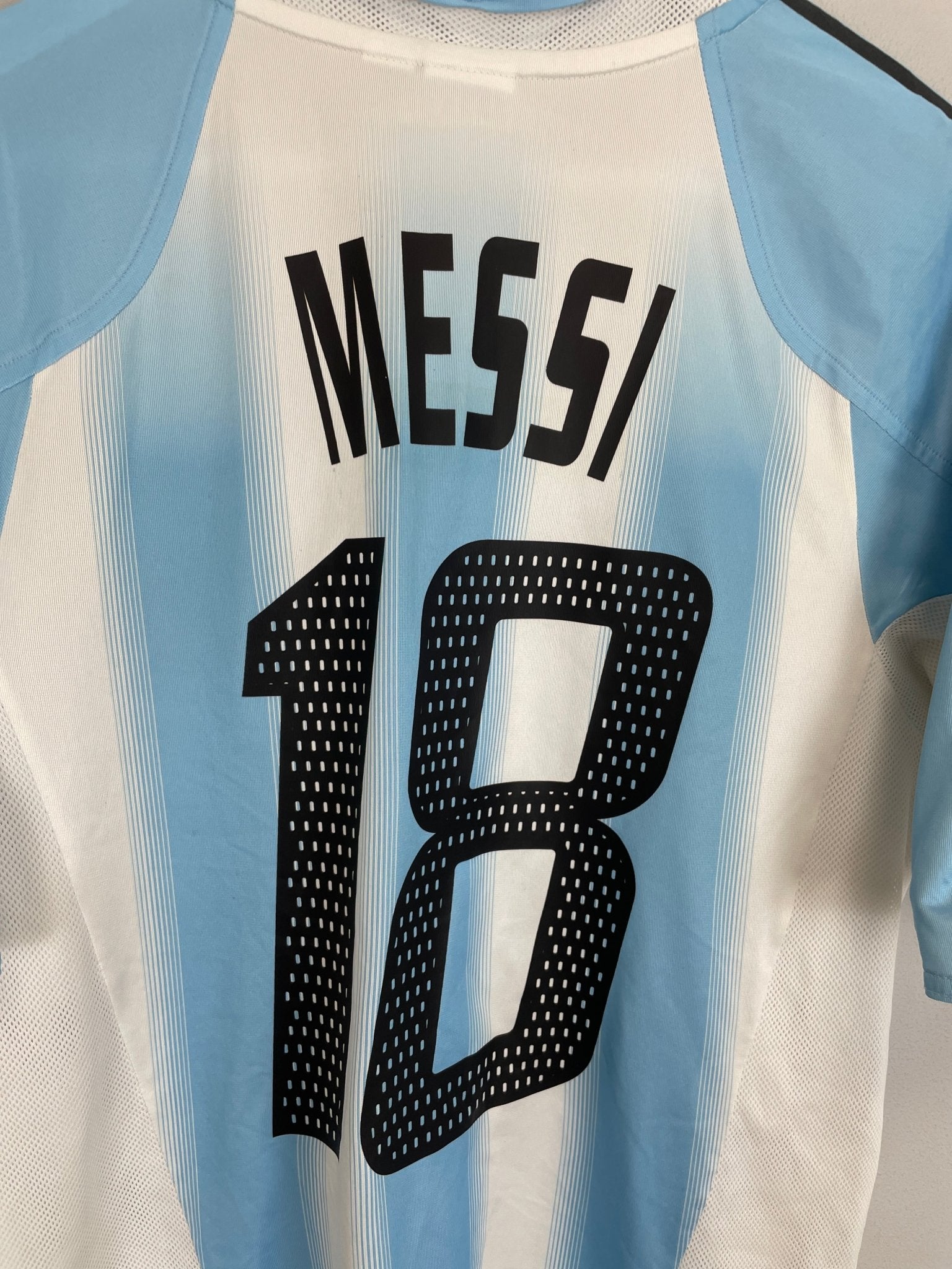 Shop 2004/05 ARGENTINA MESSI #18 HOME SHIRT (S) ADIDAS, classic football shirts, vintage football shirts & retro soccer jerseys at Cult Kits