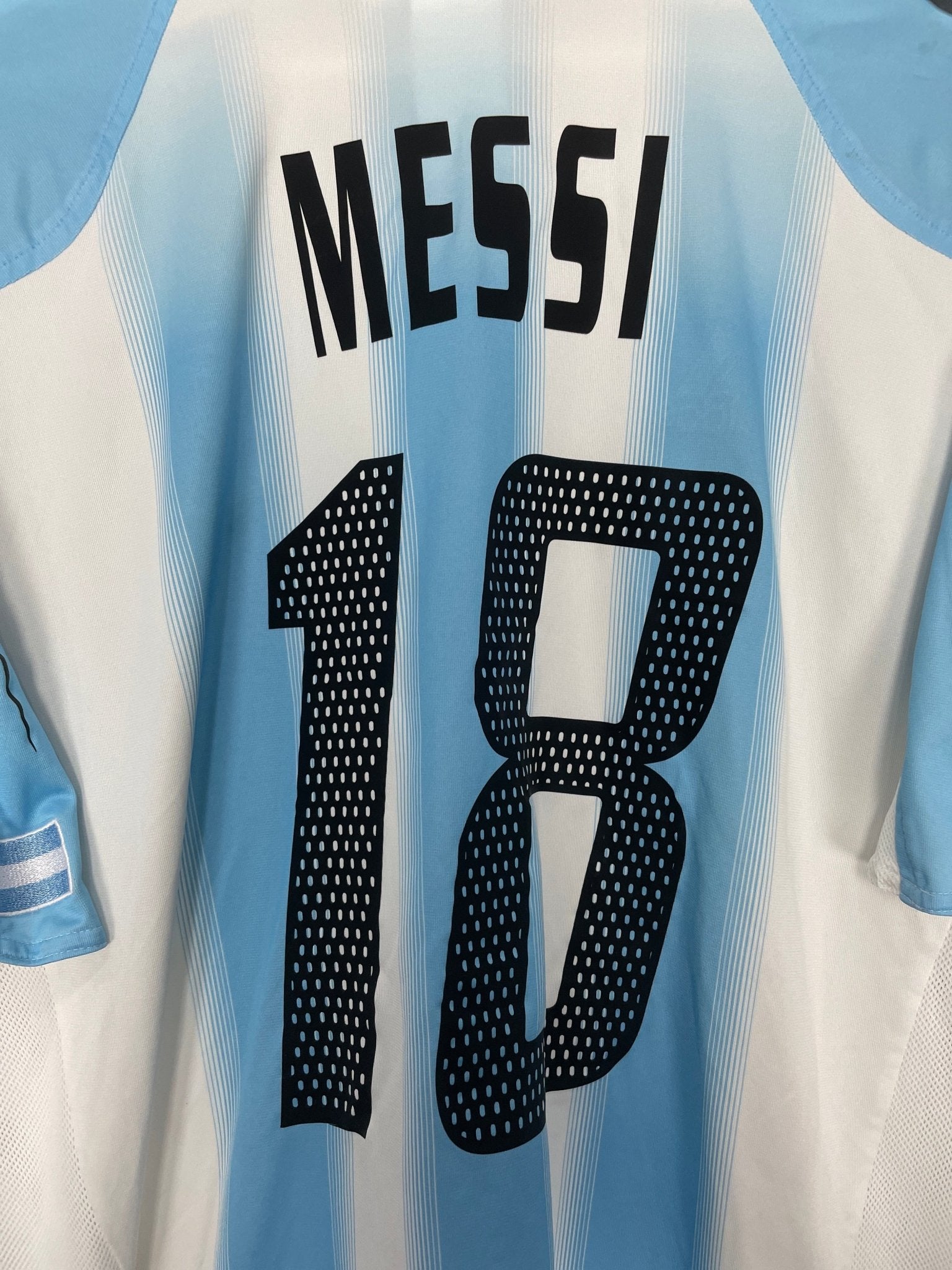 Shop 2004/05 ARGENTINA MESSI #18 HOME SHIRT (XL) ADIDAS, classic football shirts, vintage football shirts & retro soccer jerseys at Cult Kits