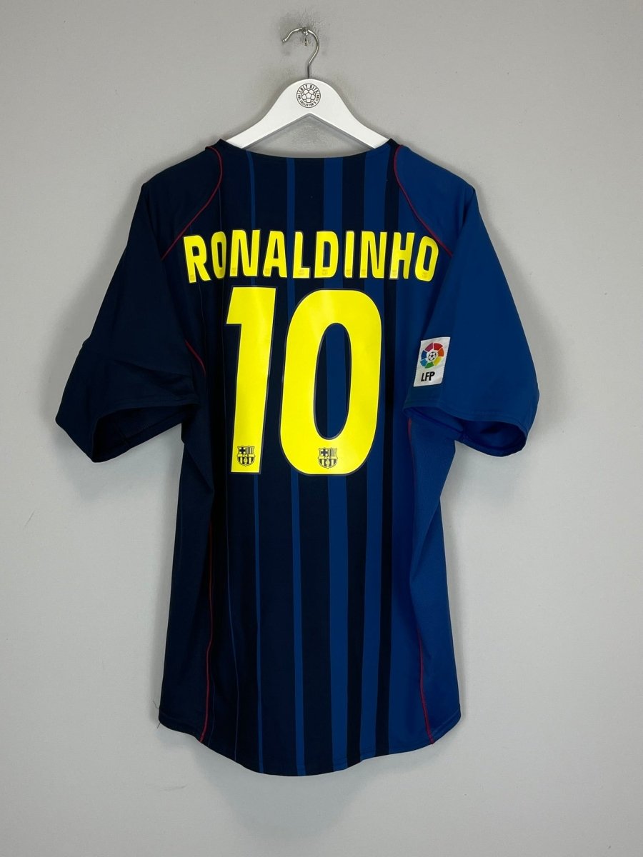 2004/05 BARCELONA RONALDINHO 10 AWAY SHIRT (XL) NIKE - Cult Kits - XL - Buy Vintage Football Shirts, Authentic Retro Football Shirts For Sale, Classic Football Shirts & Soccer Jersey
