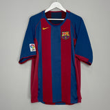 Shop 2004/05 BARCELONA RONALDINHO #10 HOME SHIRT (L) NIKE, classic football shirts, vintage football shirts & retro soccer jerseys at Cult Kits