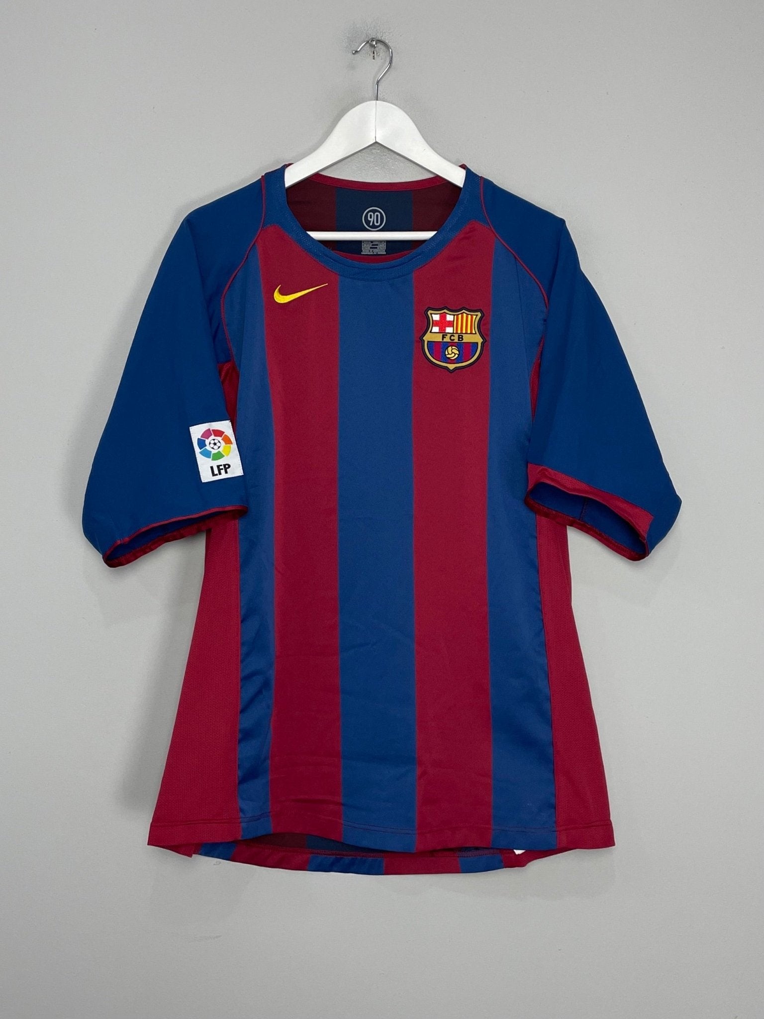 Shop 2004/05 BARCELONA RONALDINHO #10 HOME SHIRT (XL) NIKE, classic football shirts, vintage football shirts & retro soccer jerseys at Cult Kits