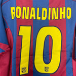 Shop 2004/05 BARCELONA RONALDINHO #10 HOME SHIRT (XL) NIKE, classic football shirts, vintage football shirts & retro soccer jerseys at Cult Kits