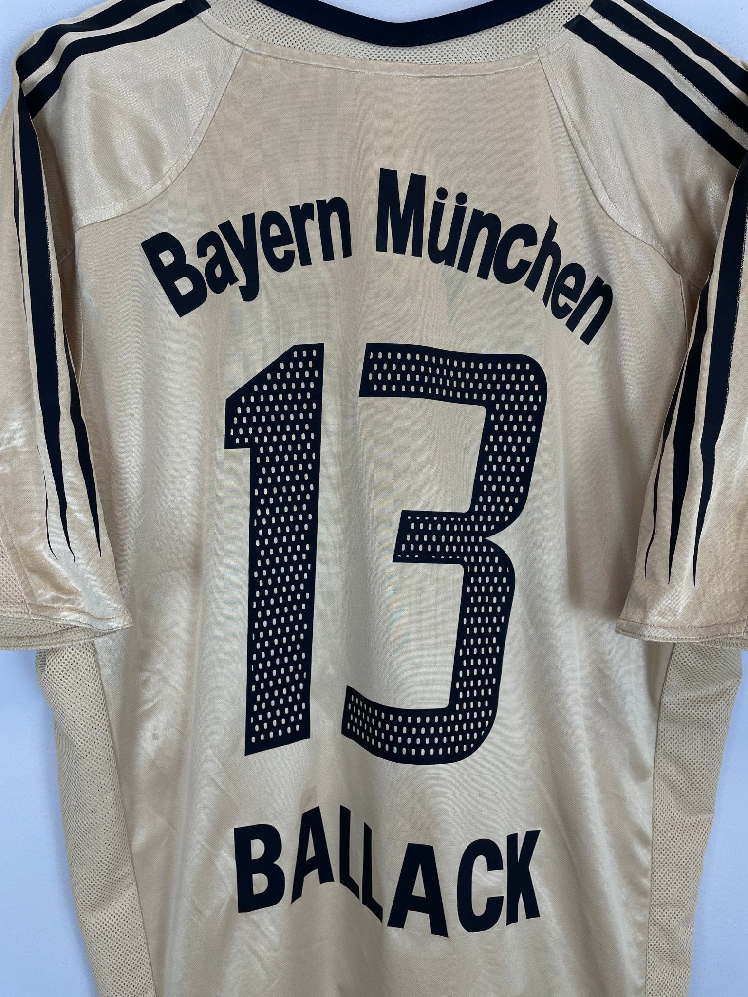 Shop 2004/05 BAYERN MUNICH BALLACK #13 AWAY SHIRT (L) ADIDAS, classic football shirts, vintage football shirts & retro soccer jerseys at Cult Kits