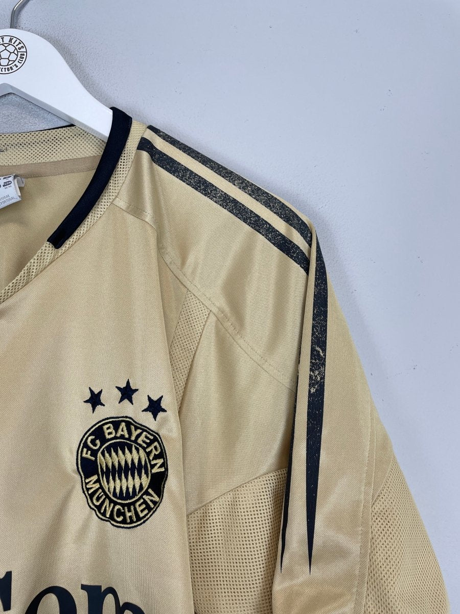 2004/05 BAYERN MUNICH BALLACK 13 AWAY SHIRT (M) ADIDAS - Cult Kits - Medium - Buy Vintage Football Shirts, Authentic Retro Football Shirts For Sale, Classic Football Shirts & Soccer Jersey
