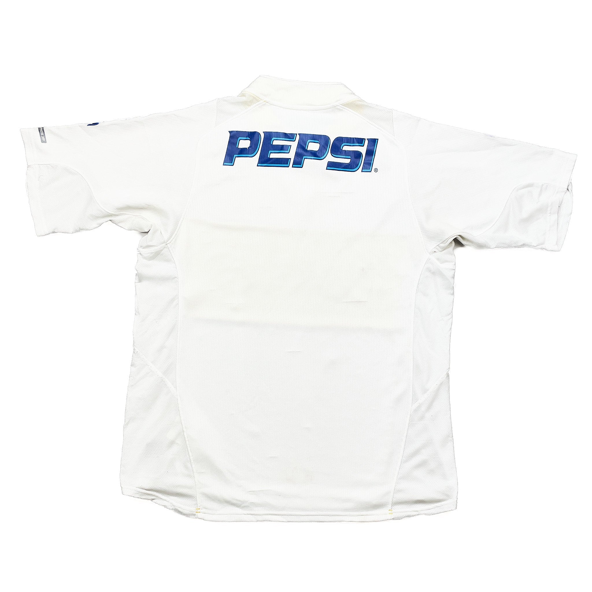 Buy 2004/05 Boca Juniors Away Shirt (L) Nike ~ Free worldwide shipping available ~ Authentic Vintage Football Shirts from Cult Kits