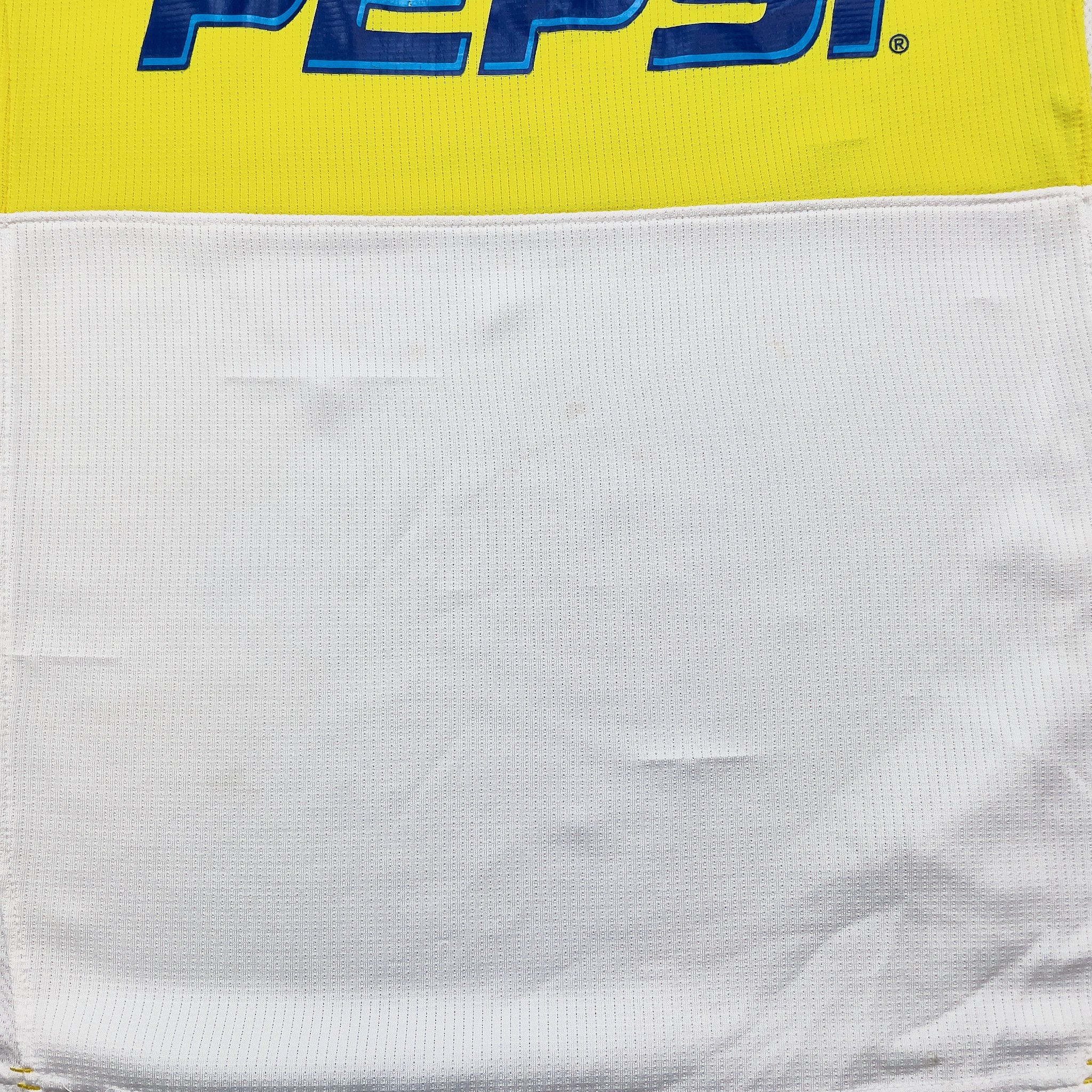 Buy 2004/05 Boca Juniors Away Shirt (L) Nike ~ Free worldwide shipping available ~ Authentic Vintage Football Shirts from Cult Kits