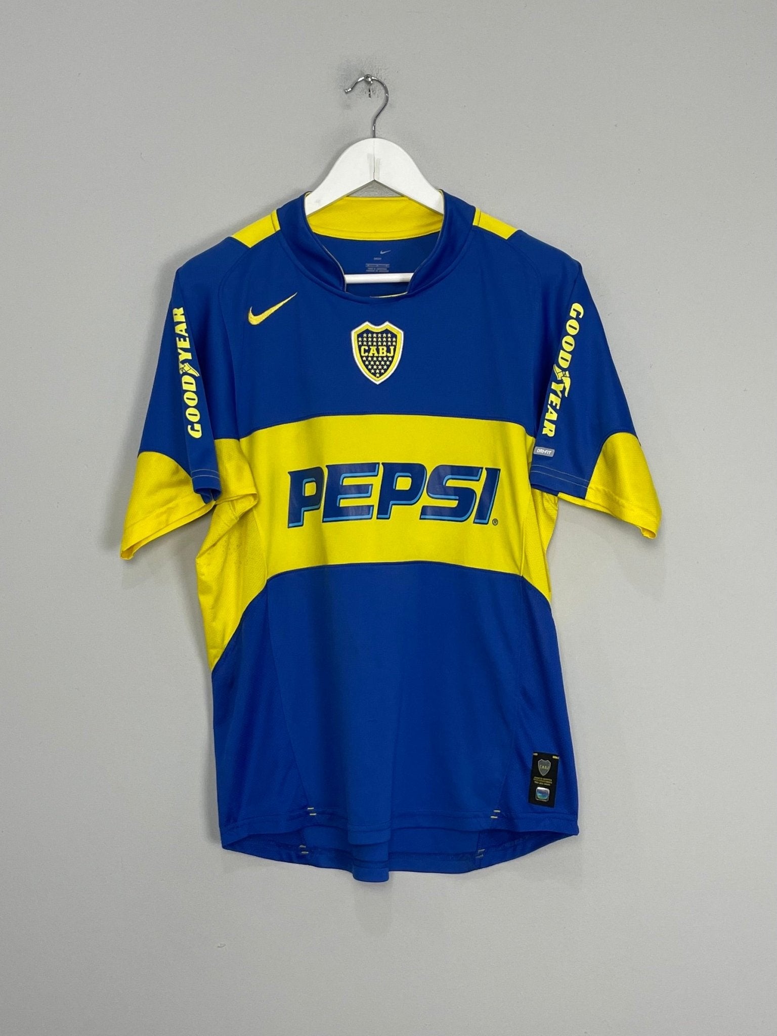 Shop 2004/05 BOCA JUNIORS HOME SHIRT (M) NIKE, classic football shirts, vintage football shirts & retro soccer jerseys at Cult Kits