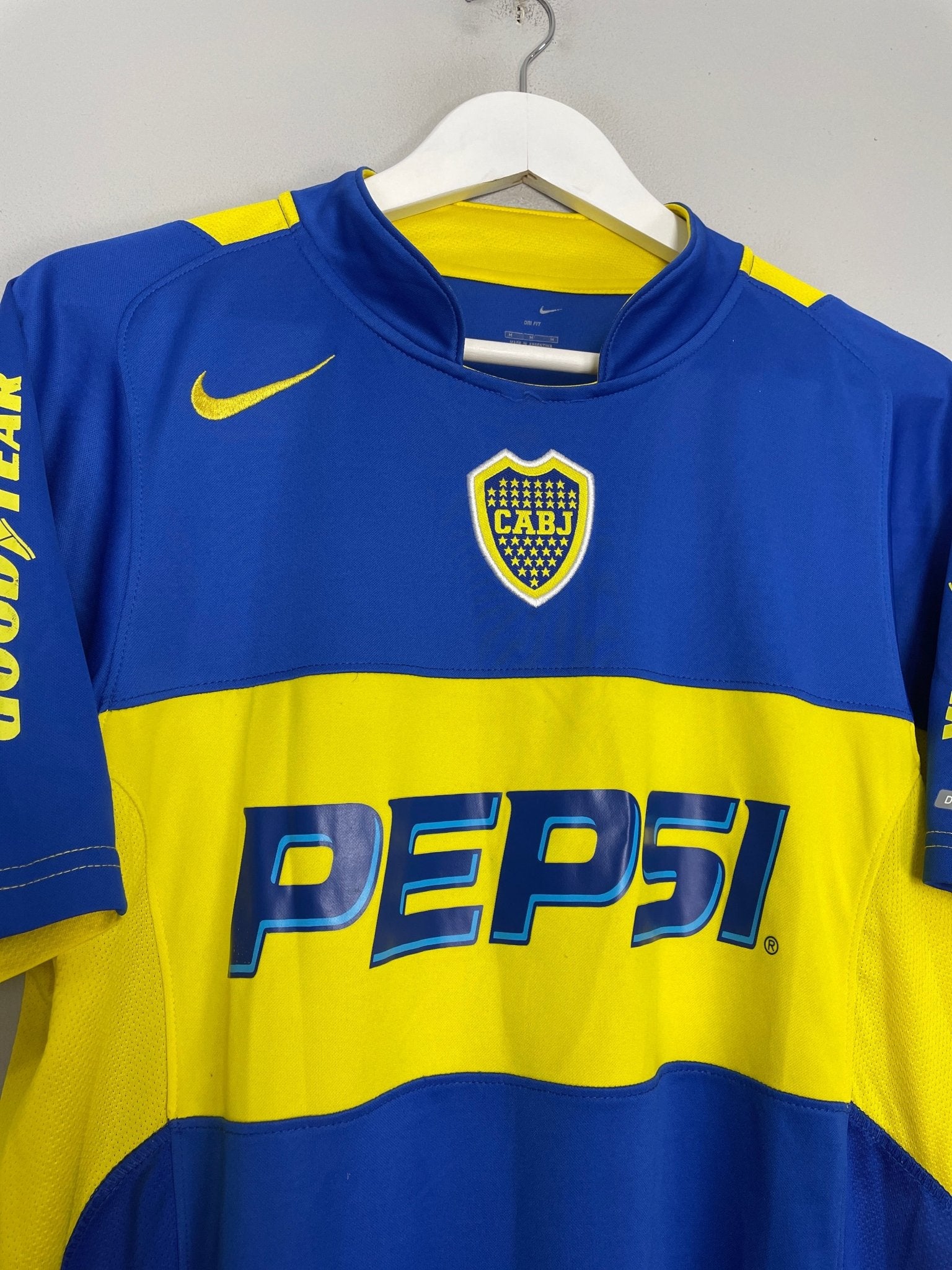 Shop 2004/05 BOCA JUNIORS TEVEZ #10 HOME SHIRT (M) NIKE, classic football shirts, vintage football shirts & retro soccer jerseys at Cult Kits