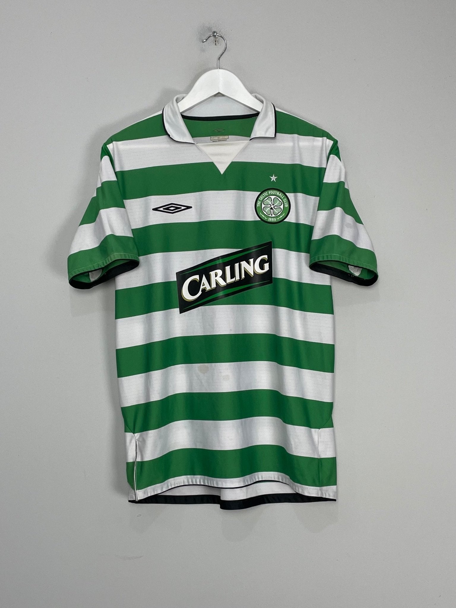 Shop 2004/05 CELTIC HOME SHIRT (L) UMBRO, classic football shirts, vintage football shirts & retro soccer jerseys at Cult Kits