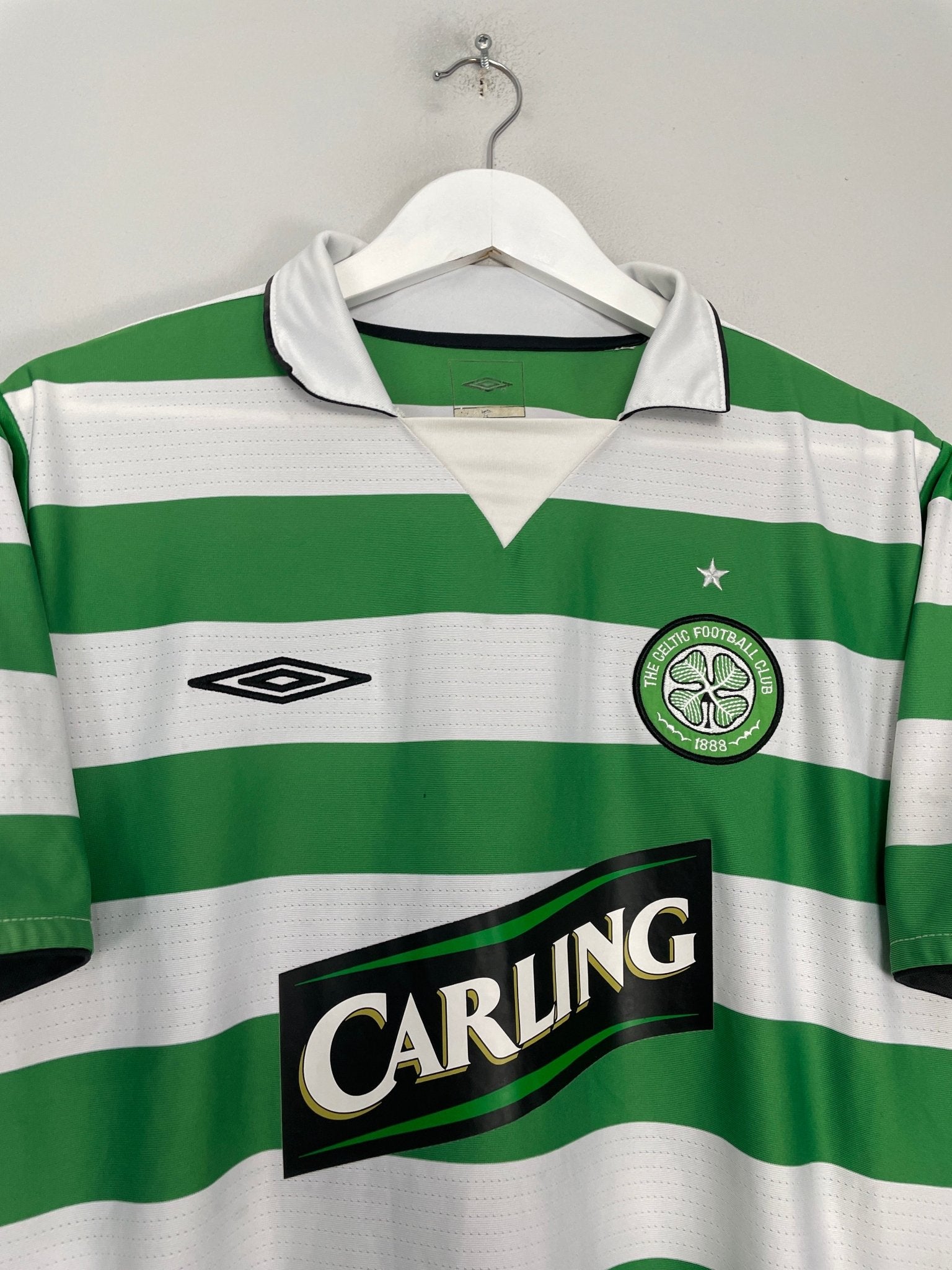 Shop 2004/05 CELTIC HOME SHIRT (L) UMBRO, classic football shirts, vintage football shirts & retro soccer jerseys at Cult Kits