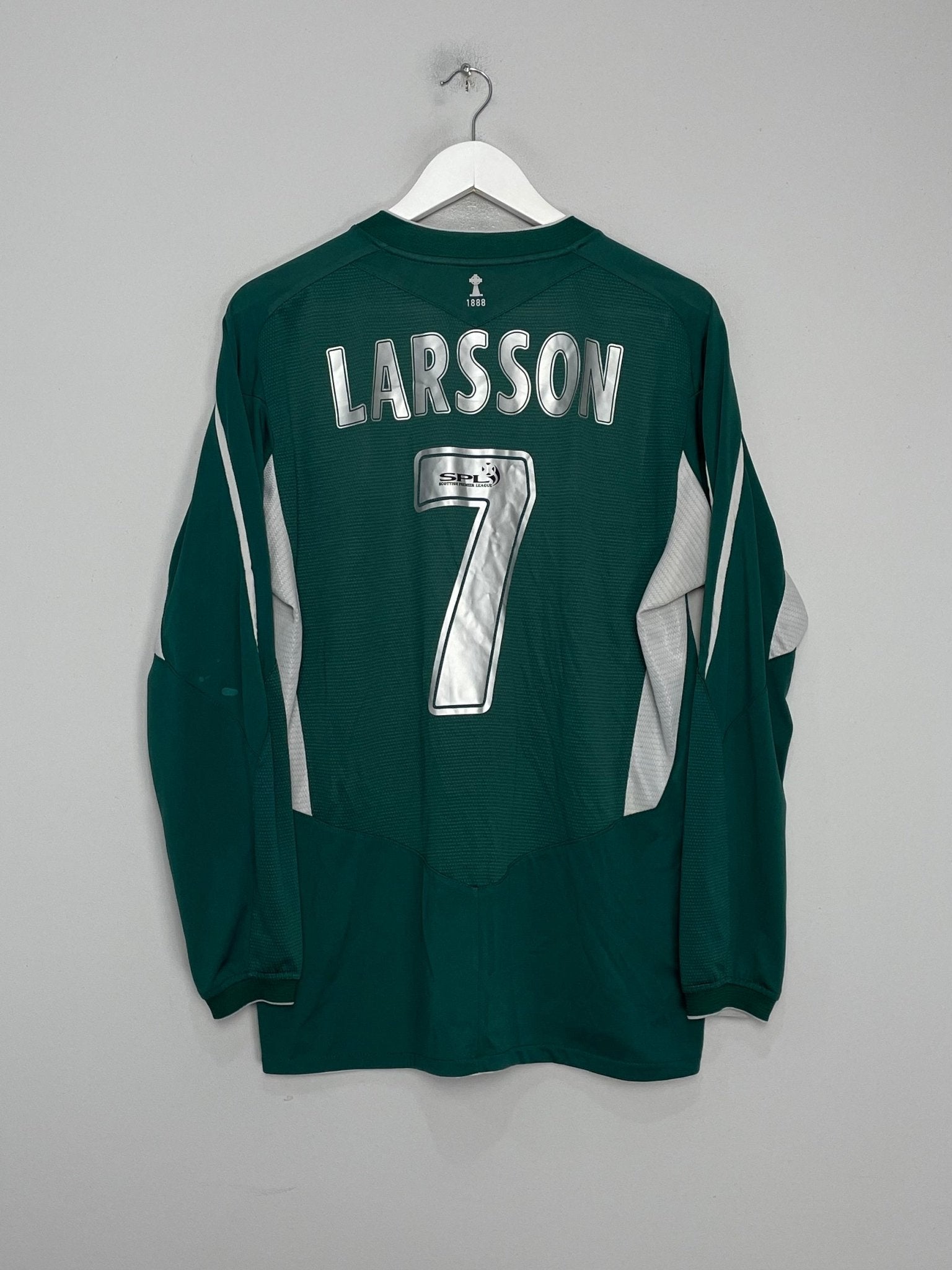 Shop 2004/05 CELTIC LARSSON #7 L/S AWAY SHIRT (XL) UMBRO, classic football shirts, vintage football shirts & retro soccer jerseys at Cult Kits