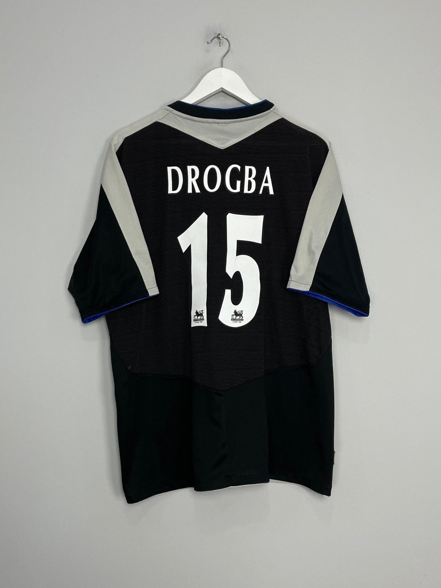 Shop 2004/05 CHELSEA DROGBA #15 AWAY SHIRT (XL) UMBRO, classic football shirts, vintage football shirts & retro soccer jerseys at Cult Kits